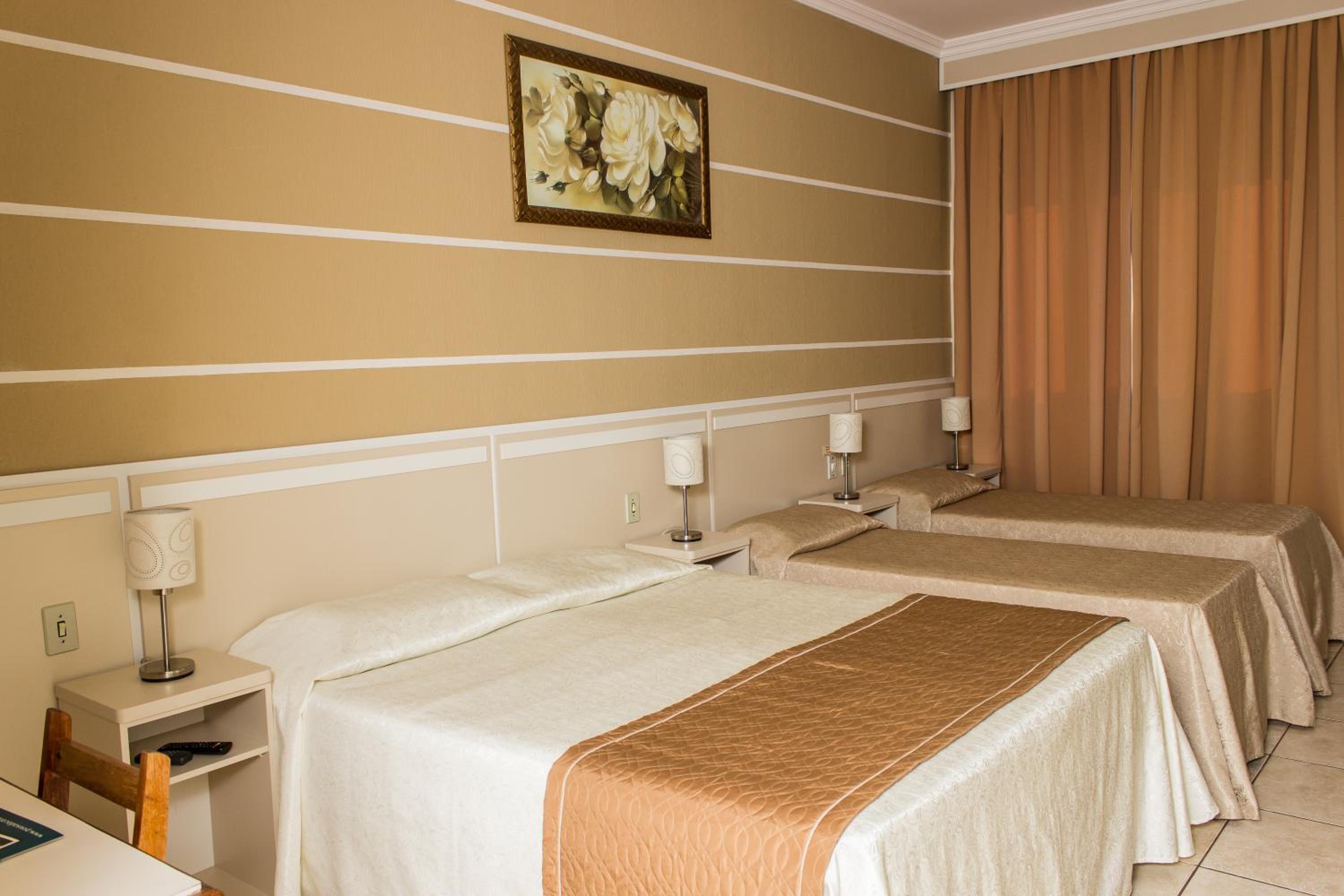 Quintuple Room (5 Adults)