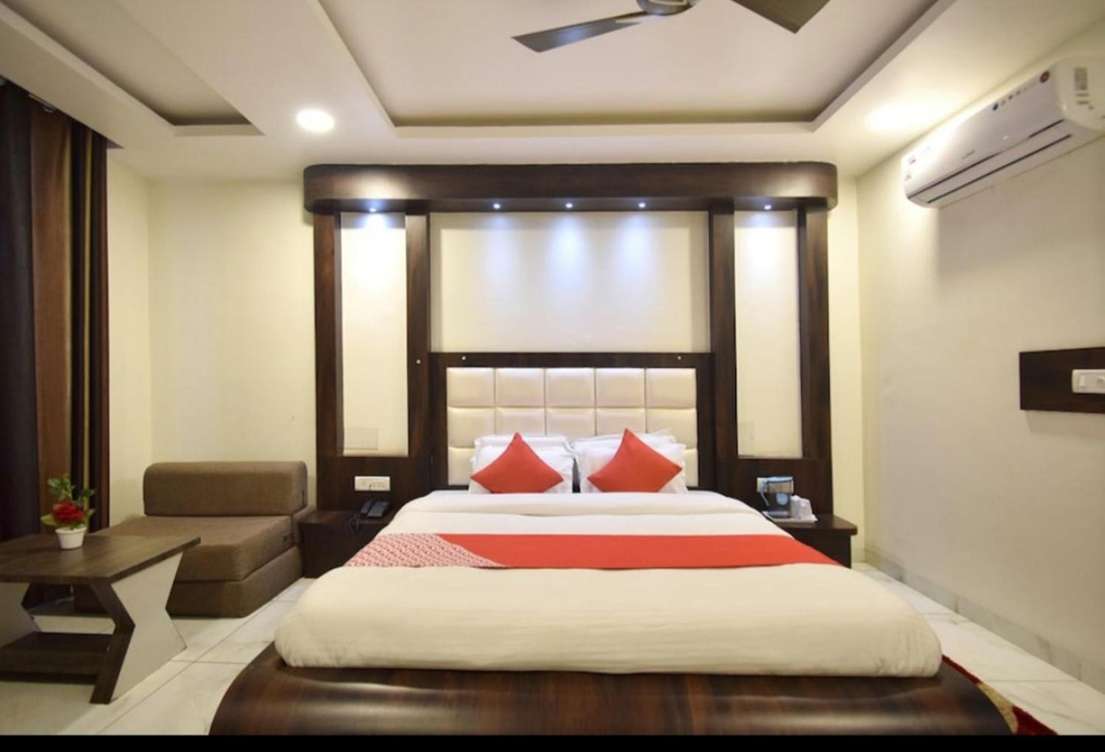 Superior King Room photo 3