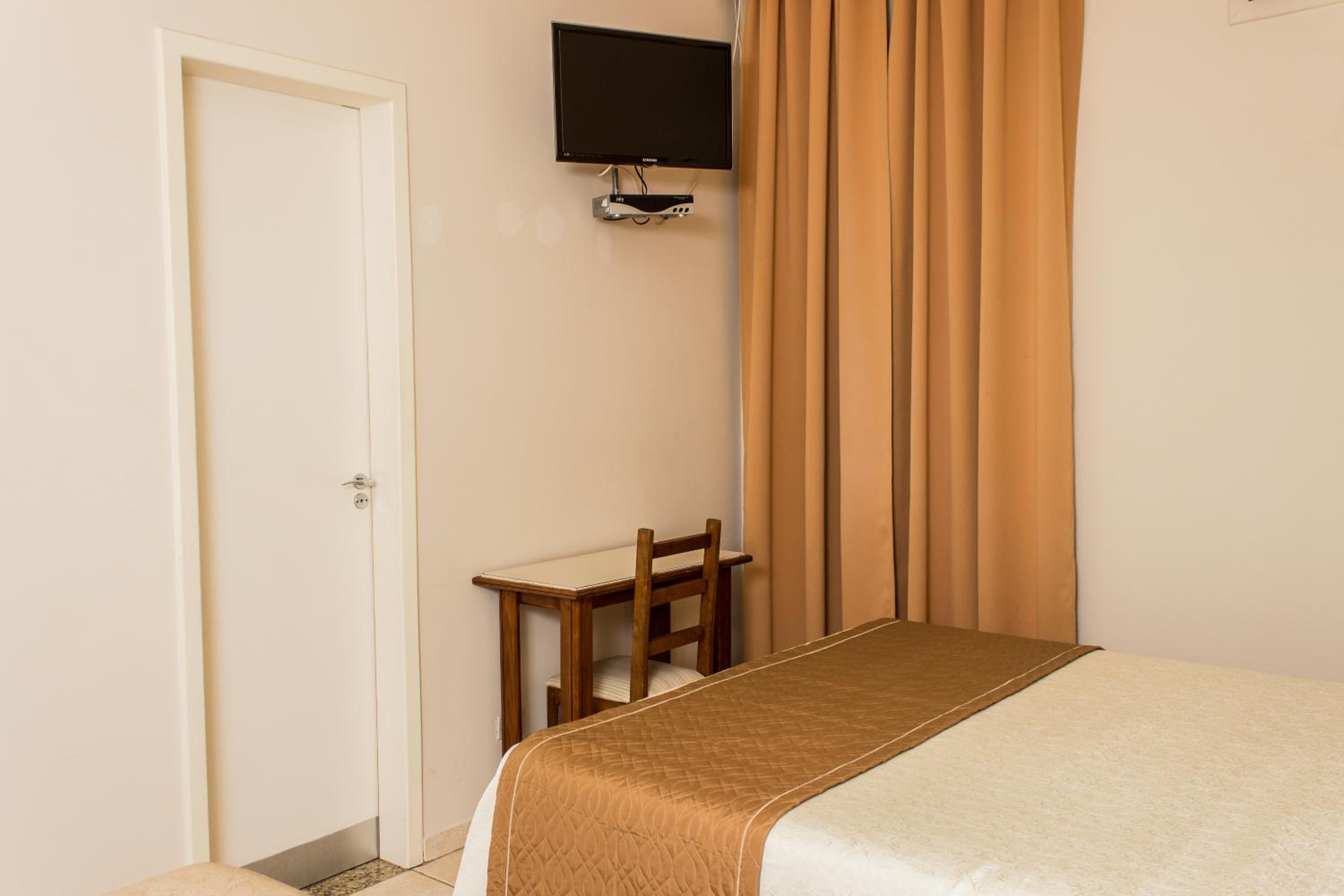 Double Room thumbnail 6