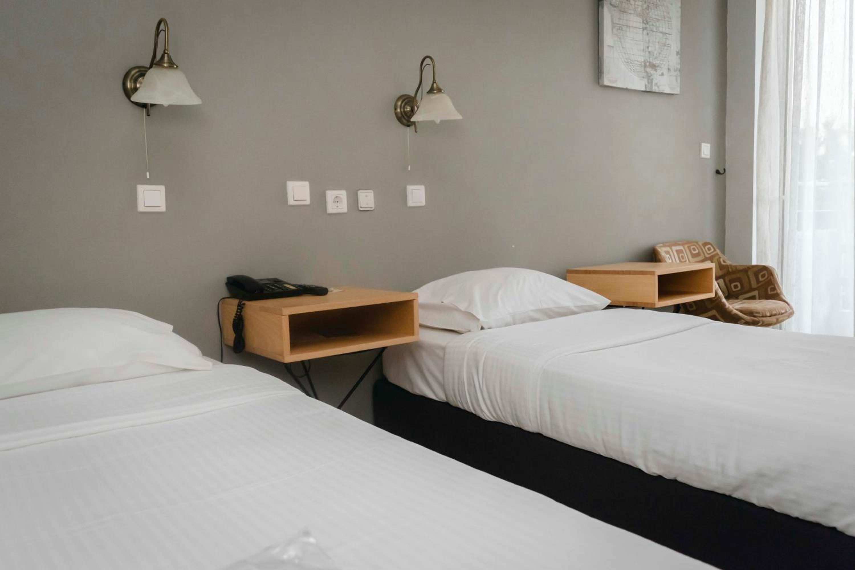 Standard Twin Room photo 3
