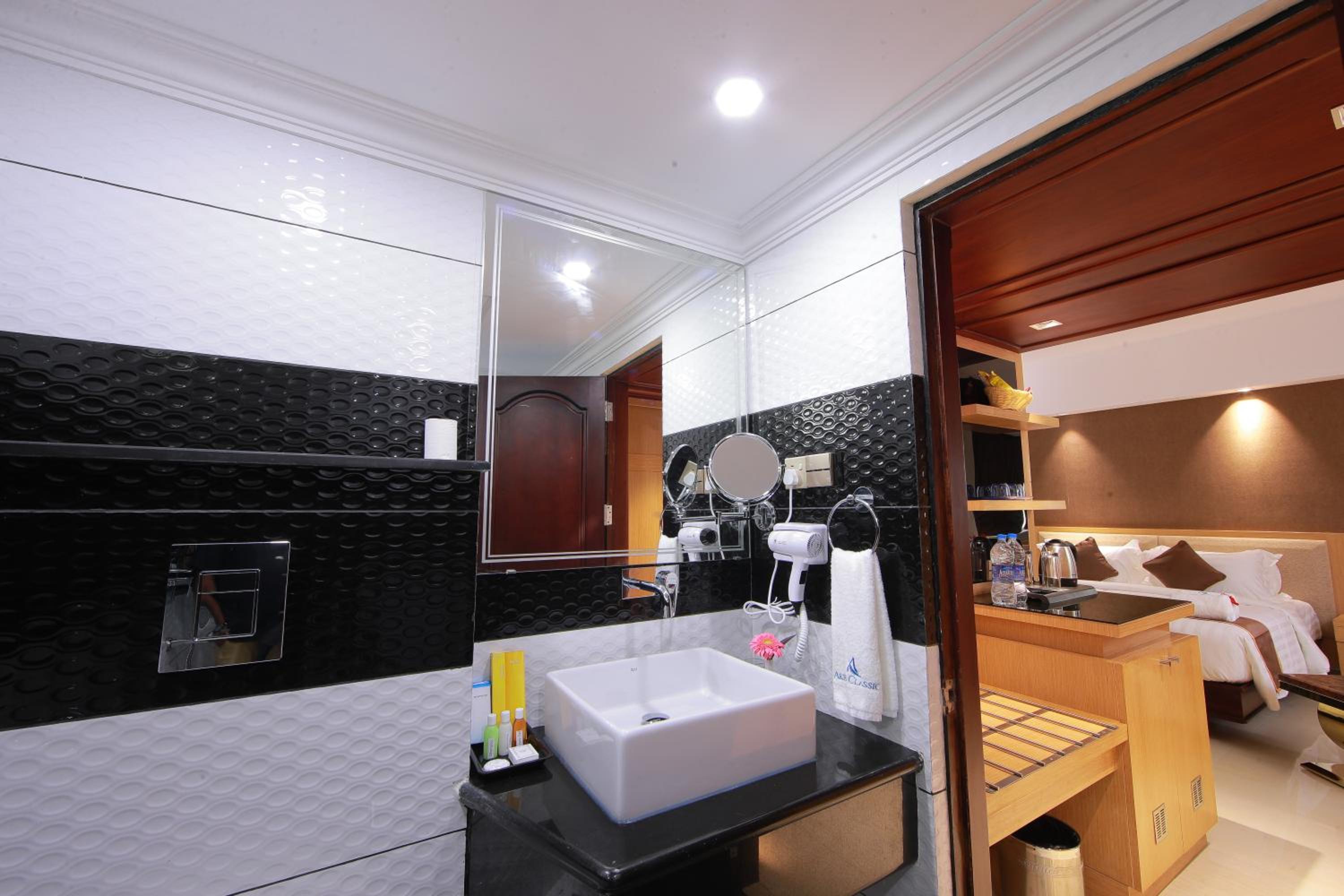 Deluxe Room - Photo 3