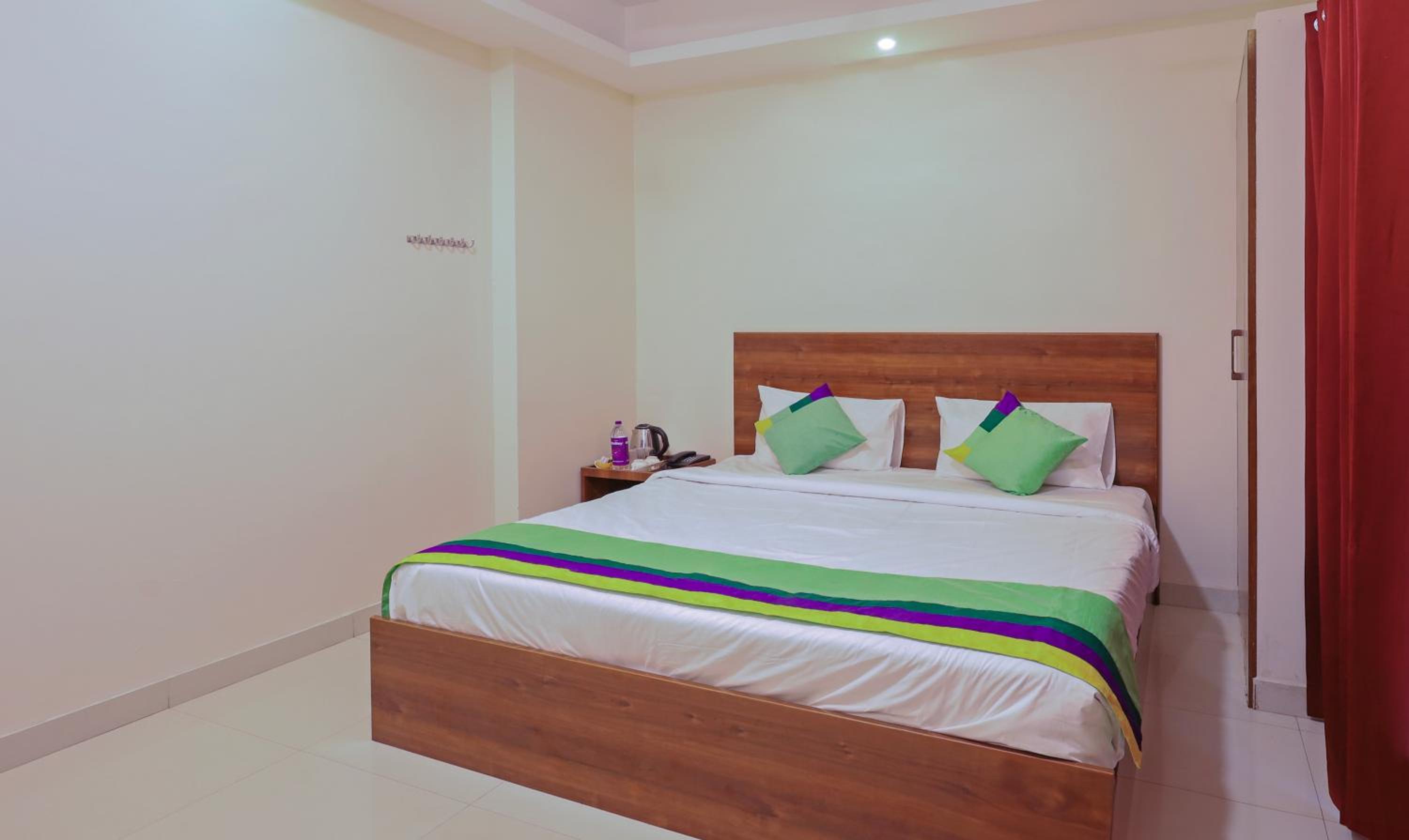 Standard Double Room - Photo 4