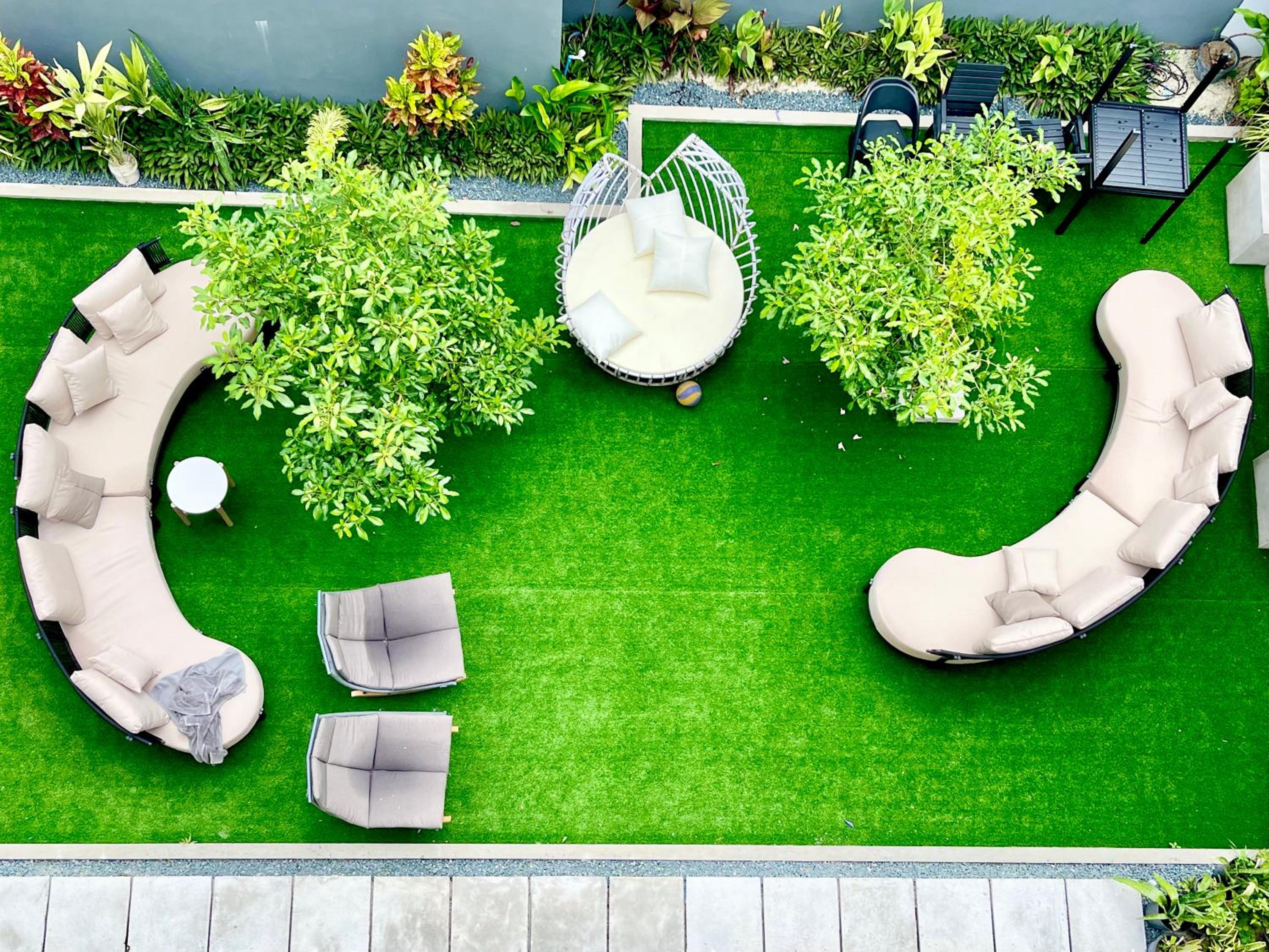 Family Room with Garden View - Photo 3
