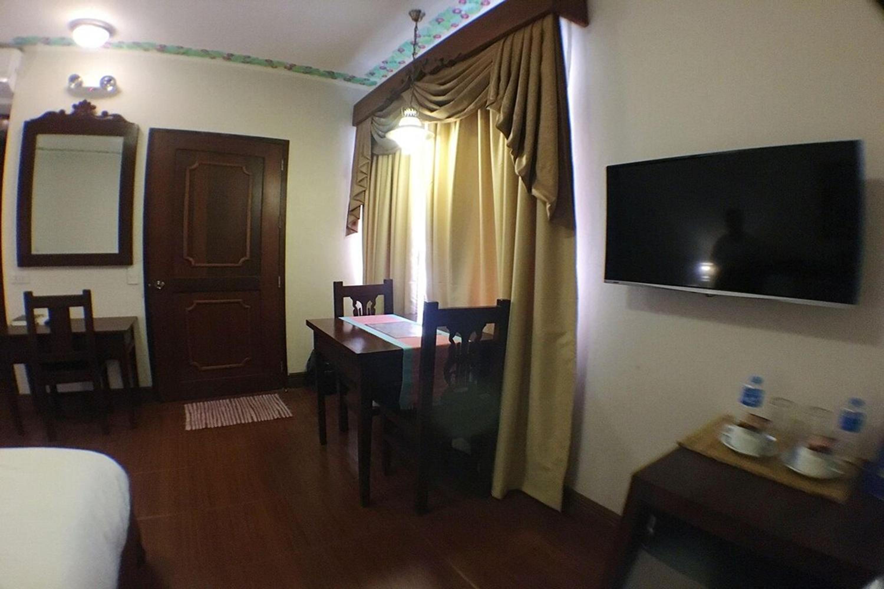 Deluxe Room - Photo 1