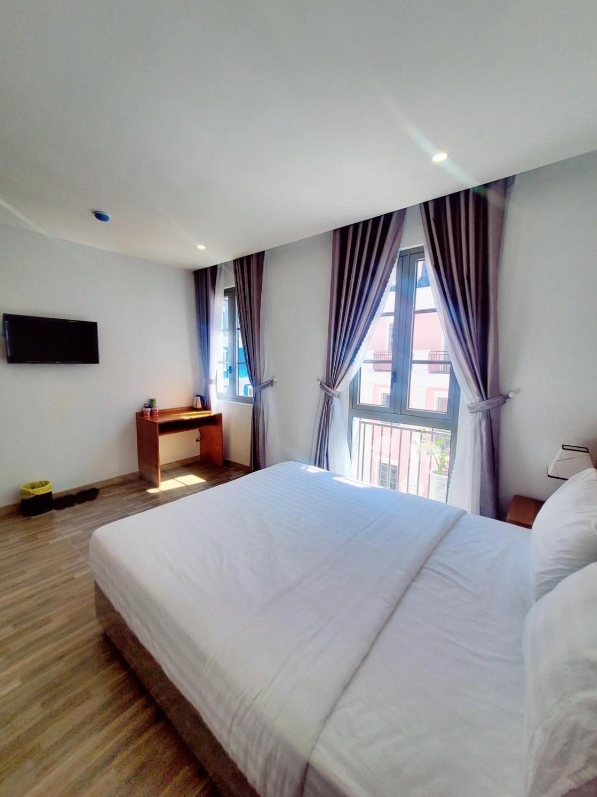 Deluxe Double Or Twin Room With Balcony