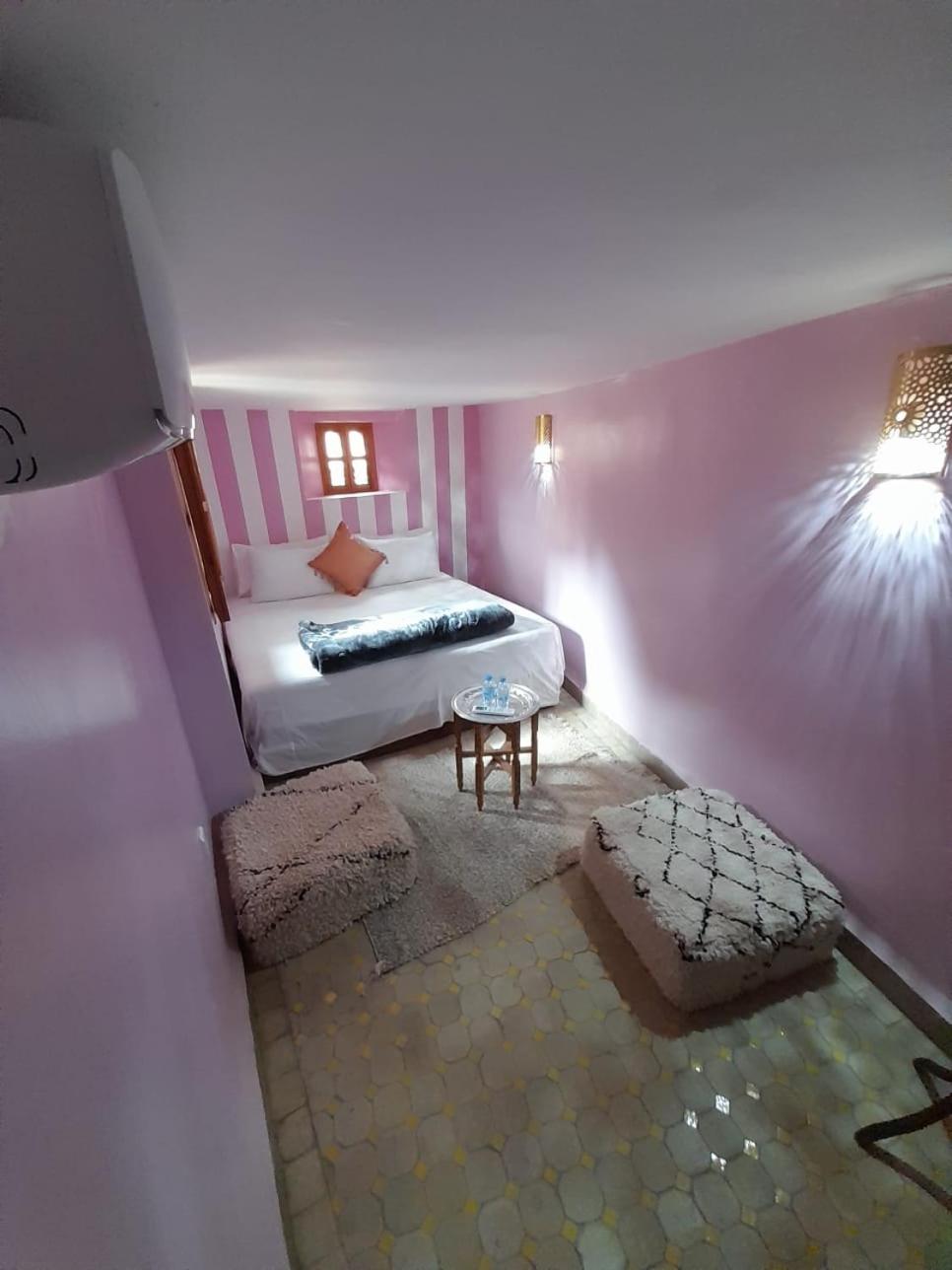 Small Double Room - Photo 1