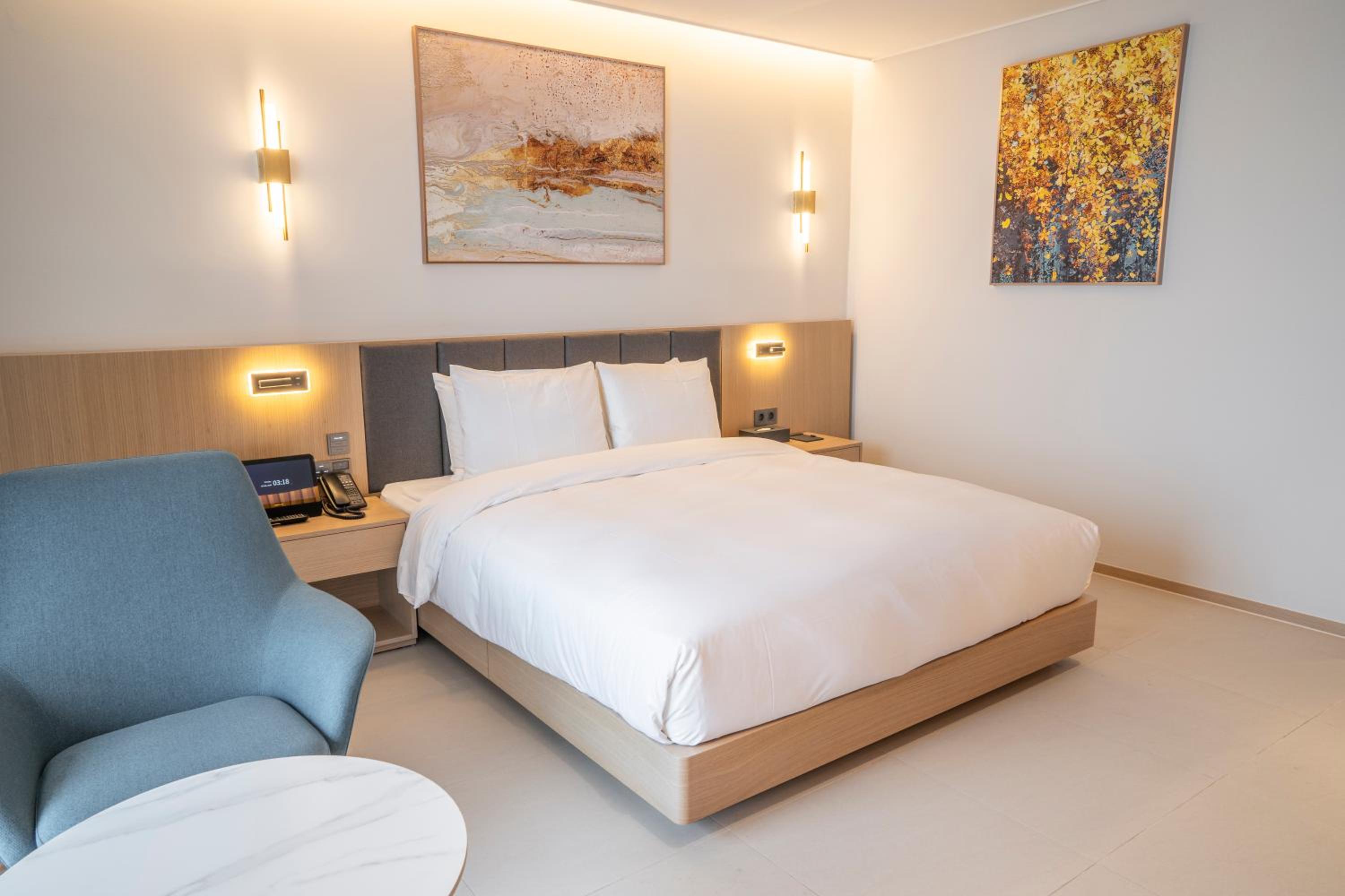 Standard Double Room with Sea View - Photo 1