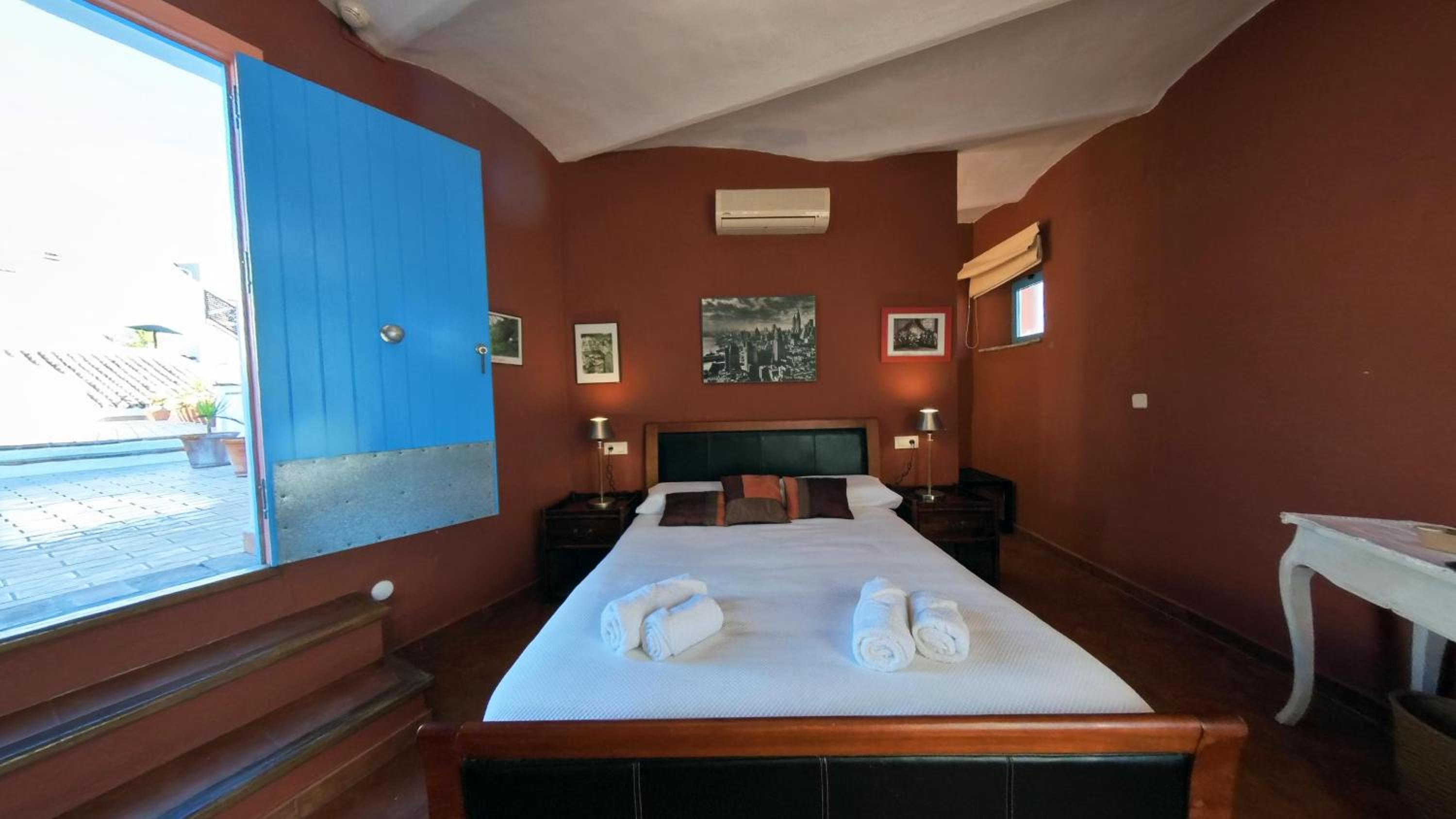 Double Room with Private Bathroom photo 2