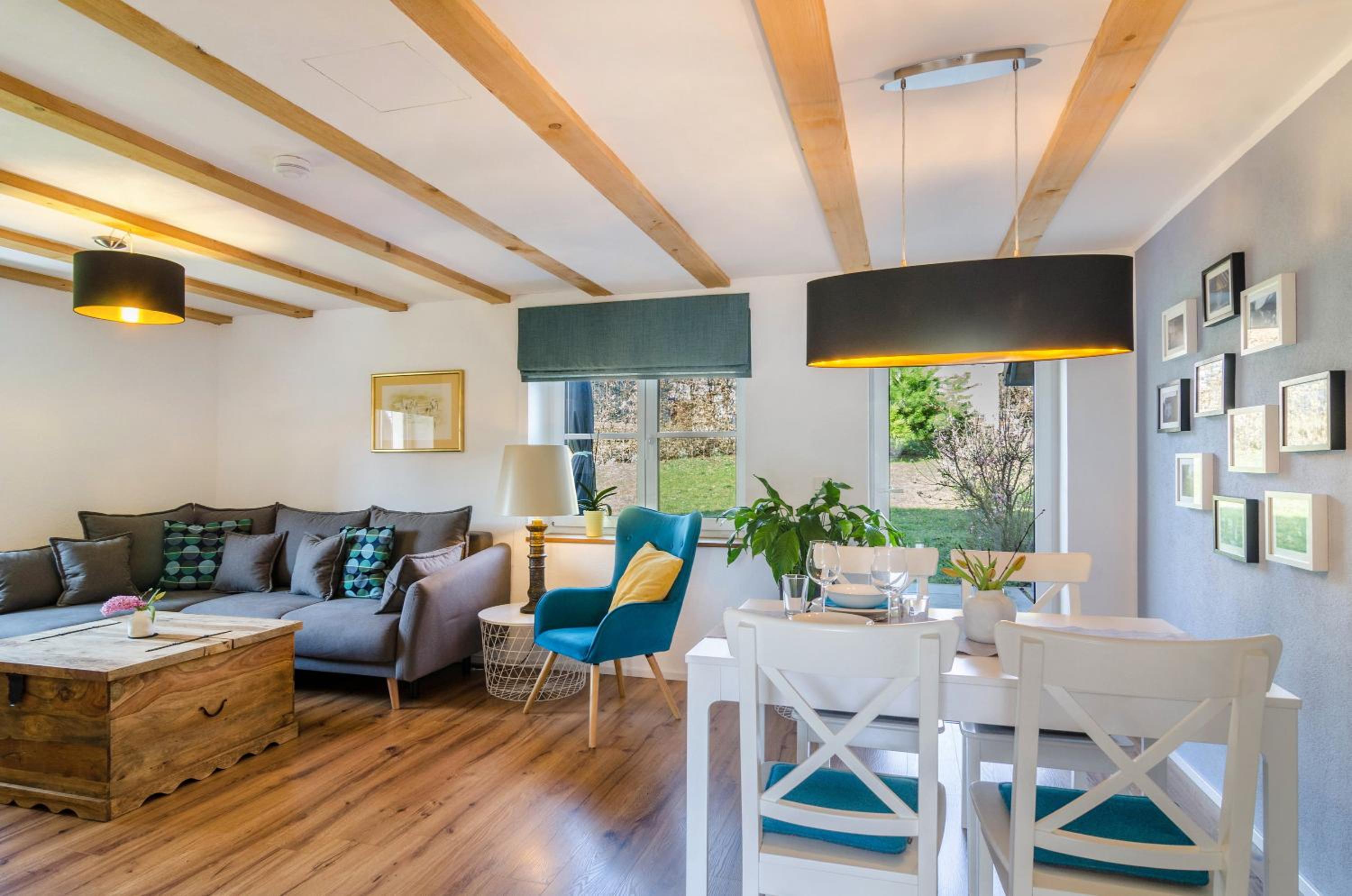 Two-Bedroom Deluxe Apartment with Garden View photo 3