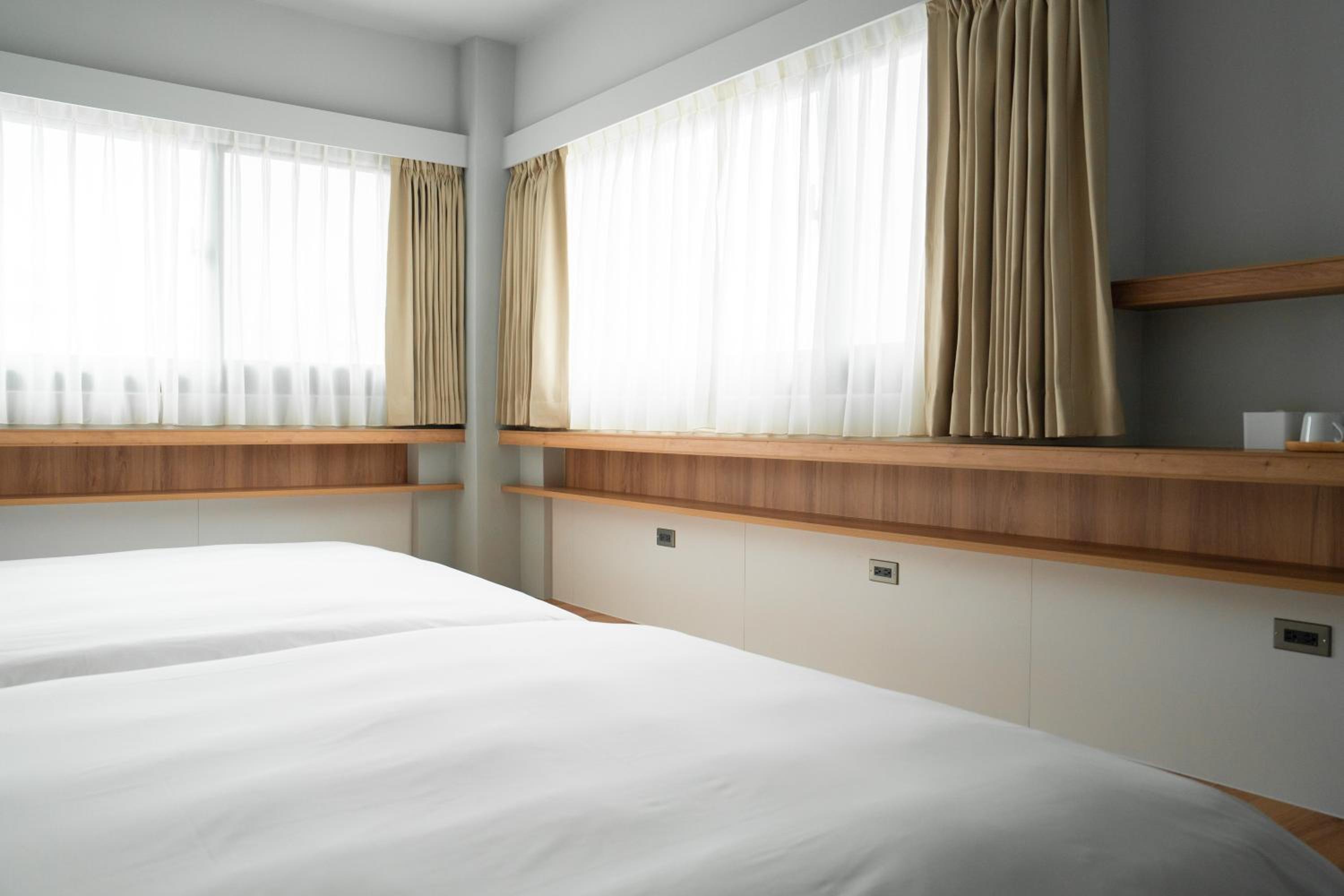 Deluxe Twin Room photo 3