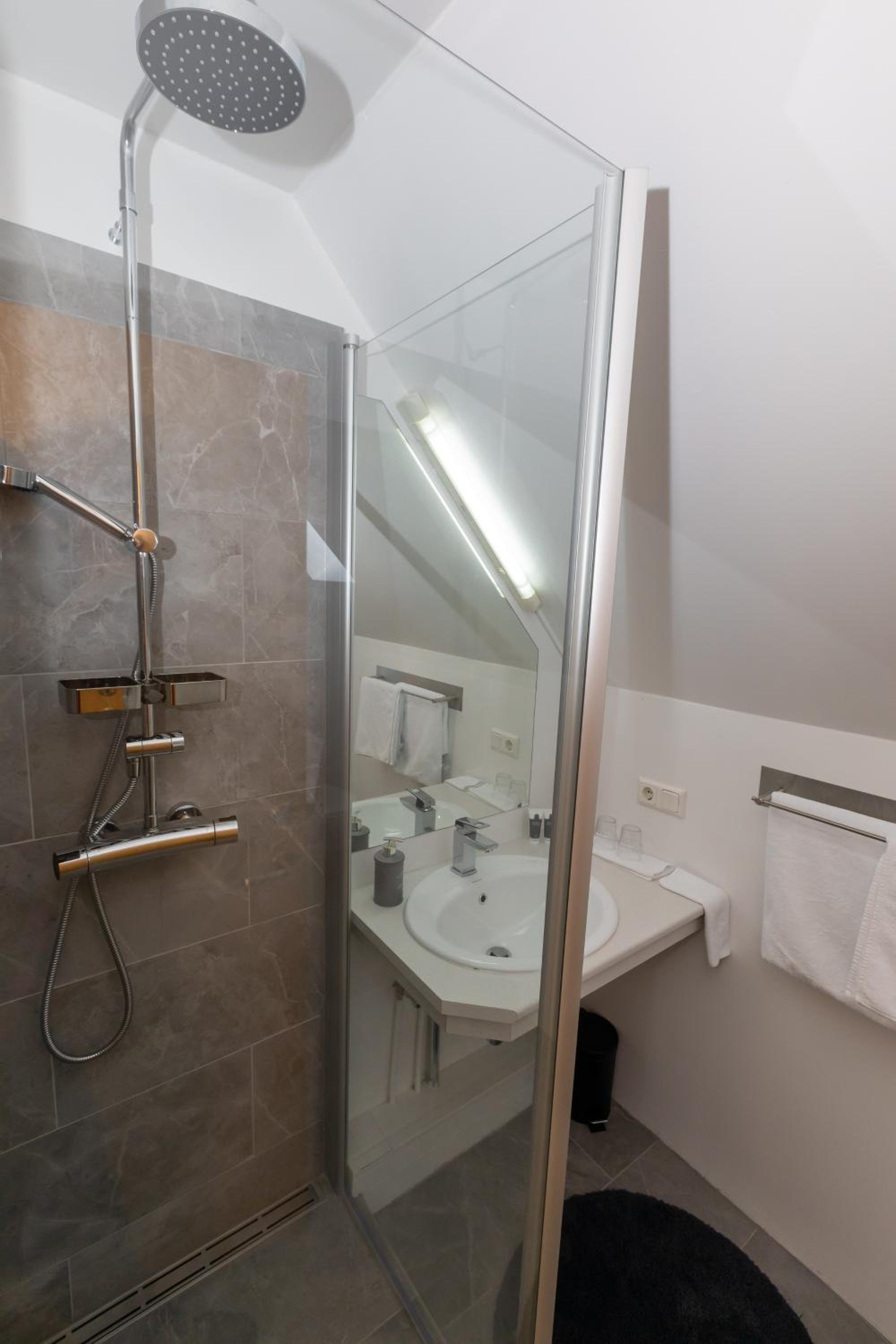 Deluxe room with Mountain view - Photo 2