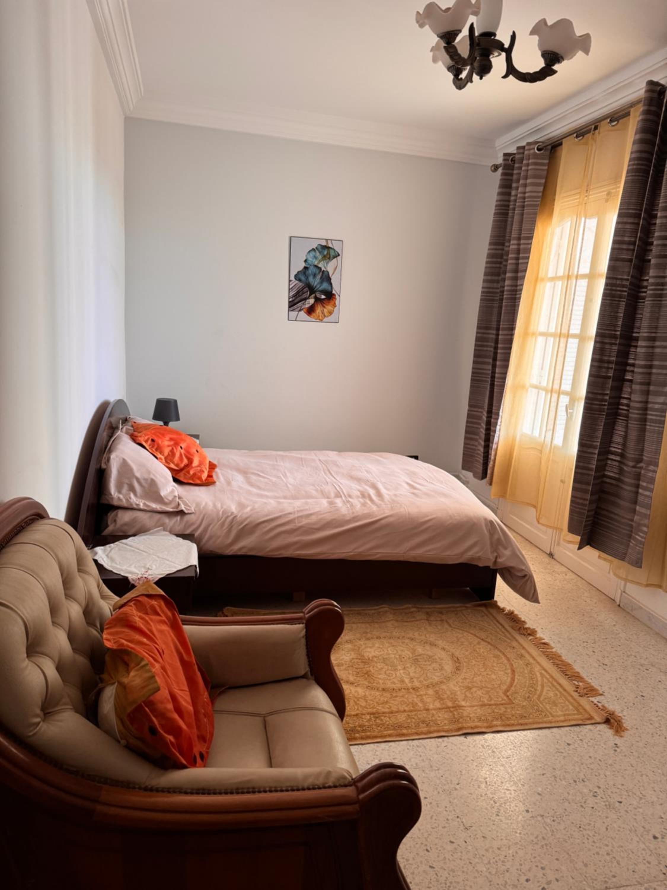 Three-Bedroom Apartment photo 2