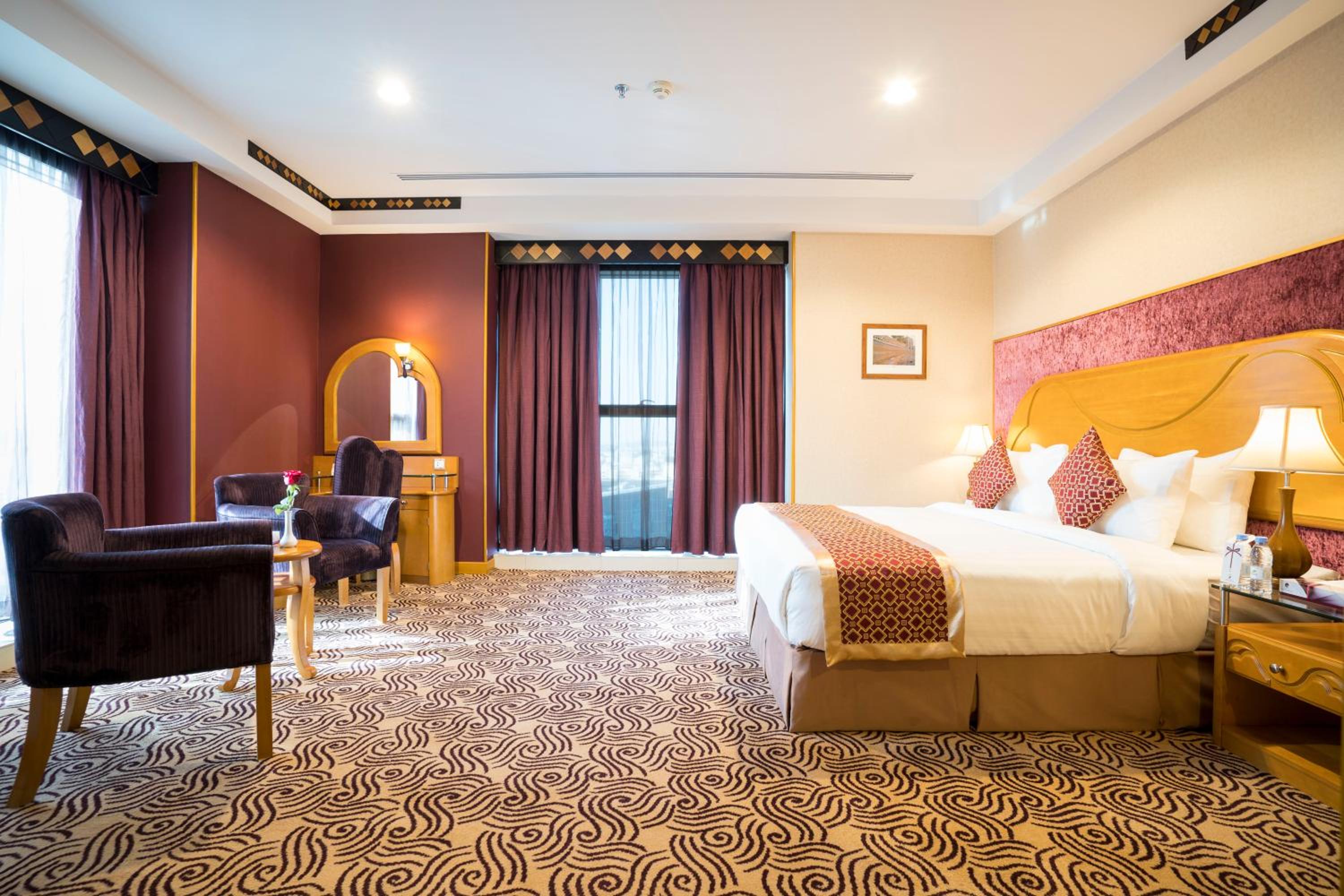 Deluxe Suite