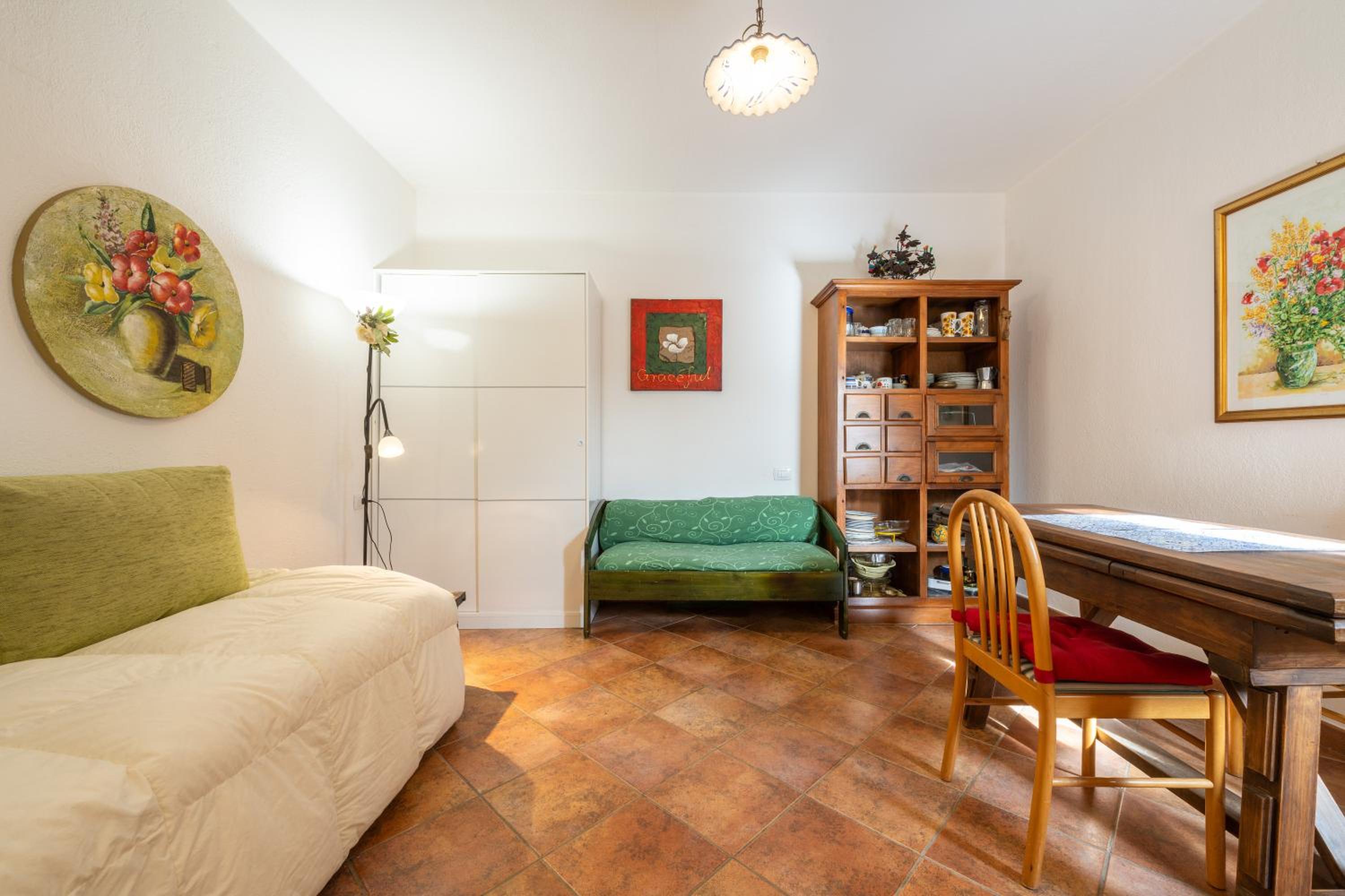 One-Bedroom House photo 1