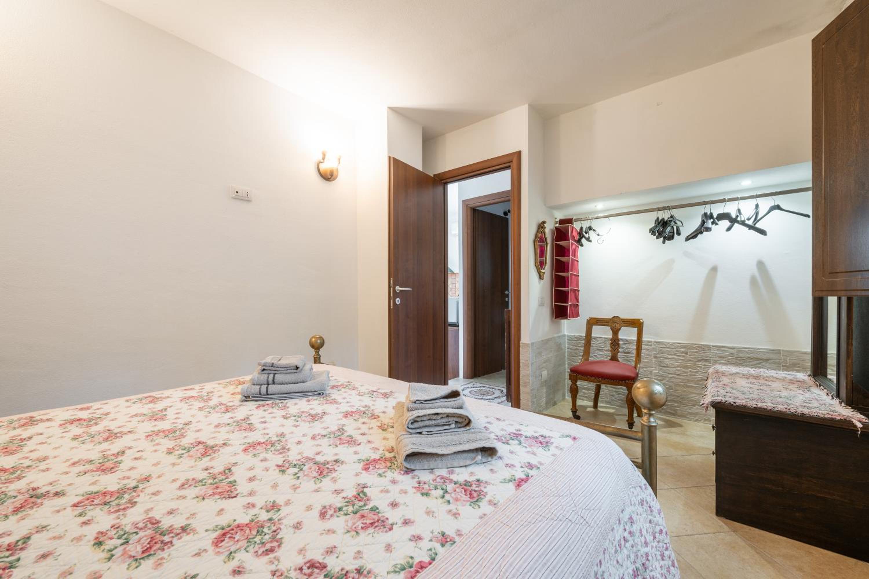 One-Bedroom House photo 2