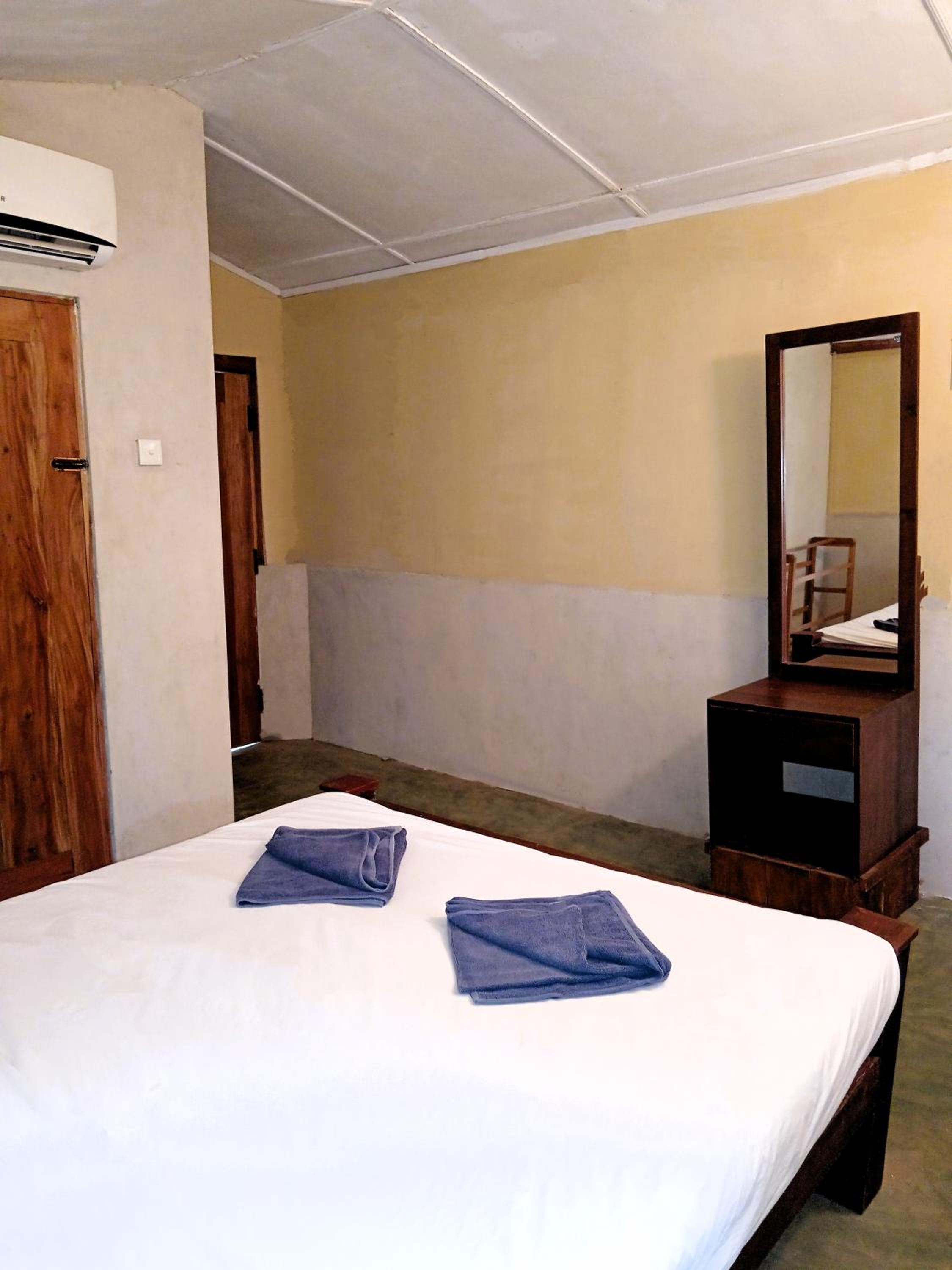 Classic Double Room with Balcony photo 3
