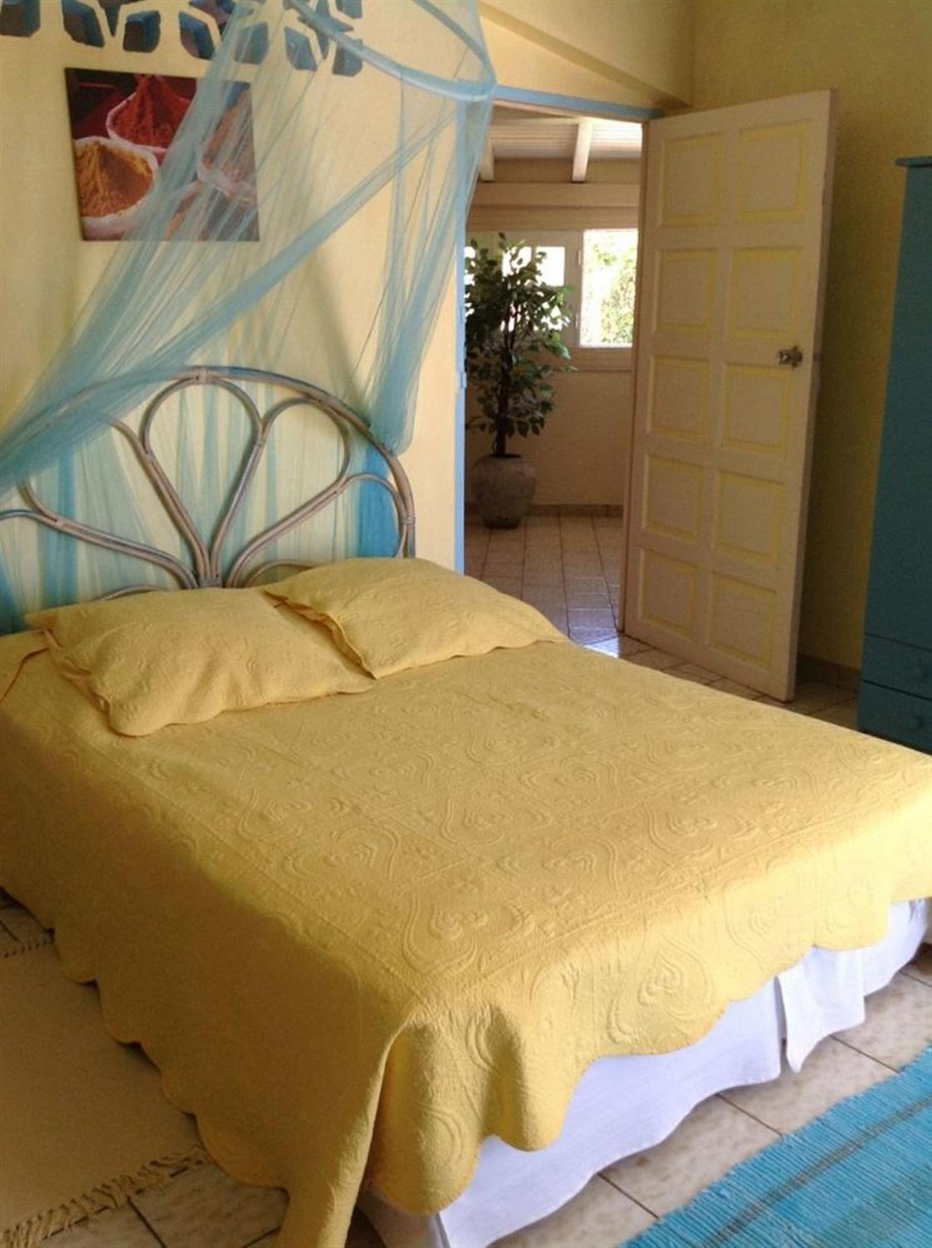 Double Room with Garden View - Photo 2