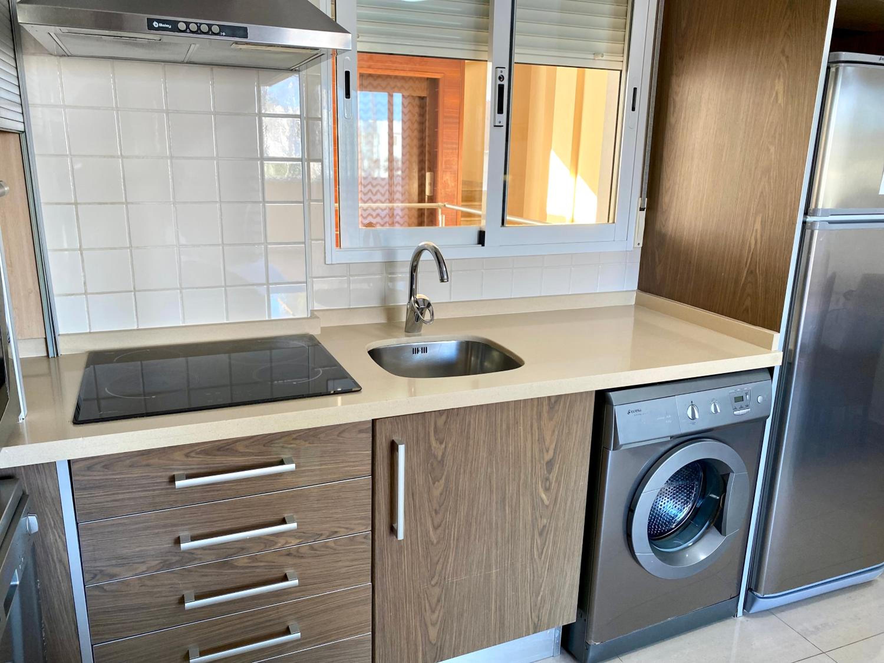 One-Bedroom Apartment (4 Adults) photo 2