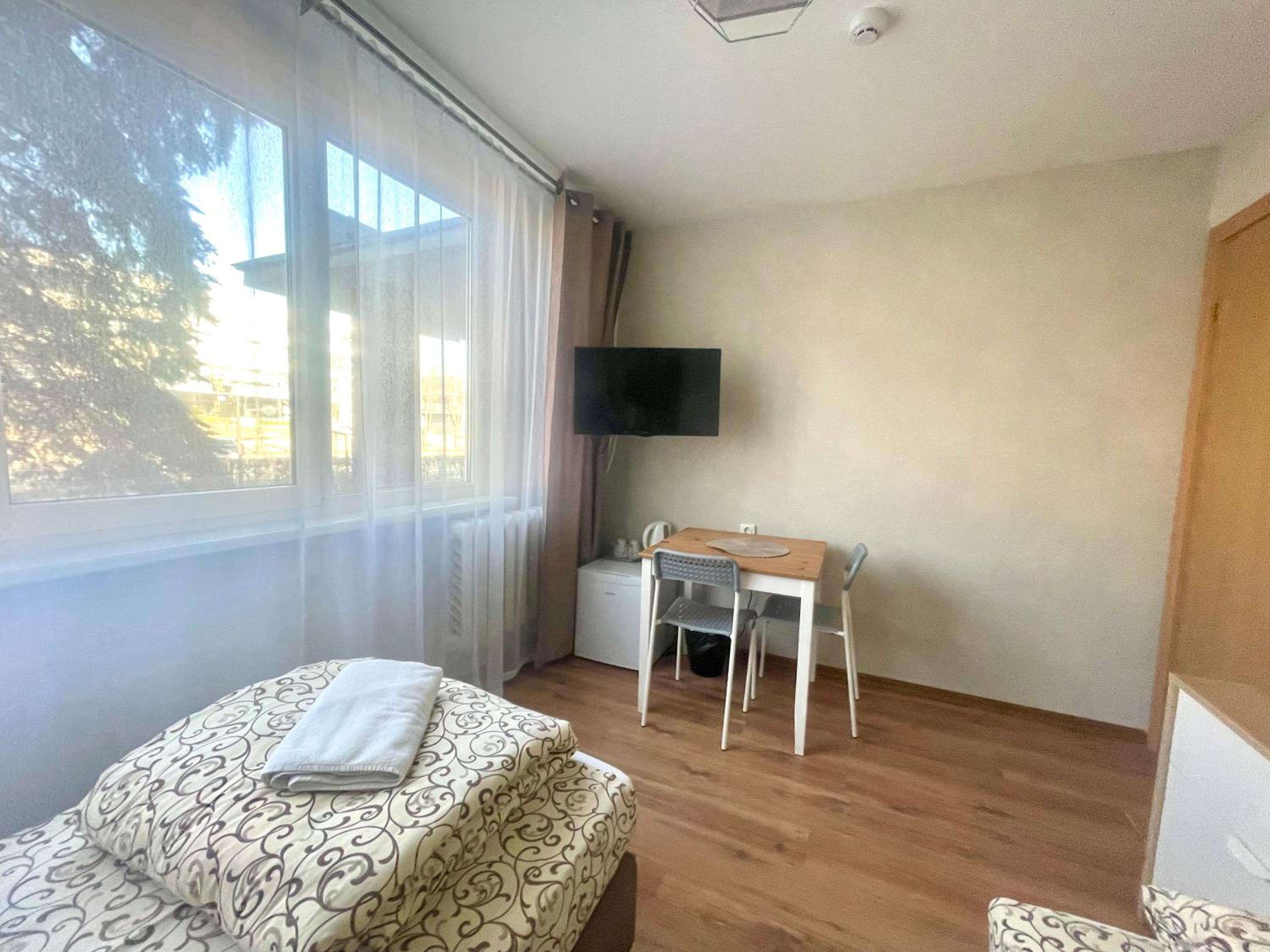Deluxe Double or Twin Room - Photo 5