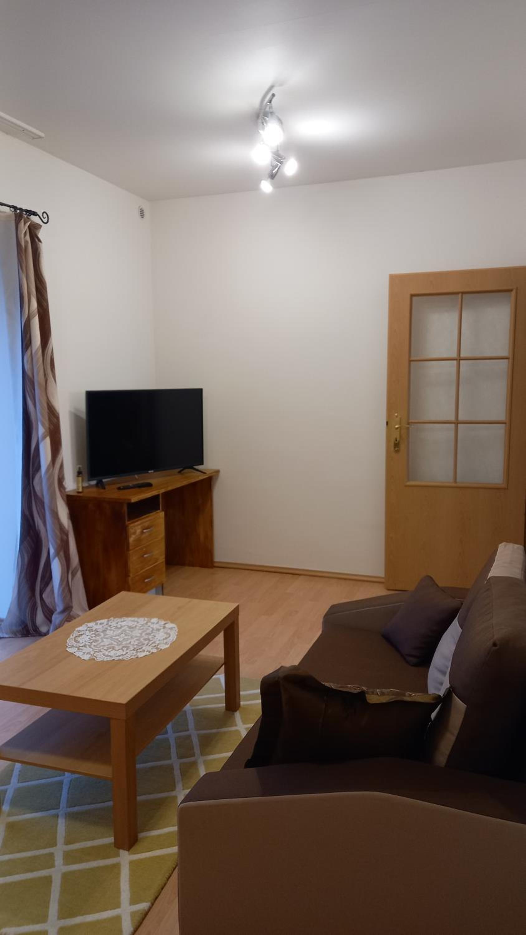 Two-Bedroom Apartment - Photo 7