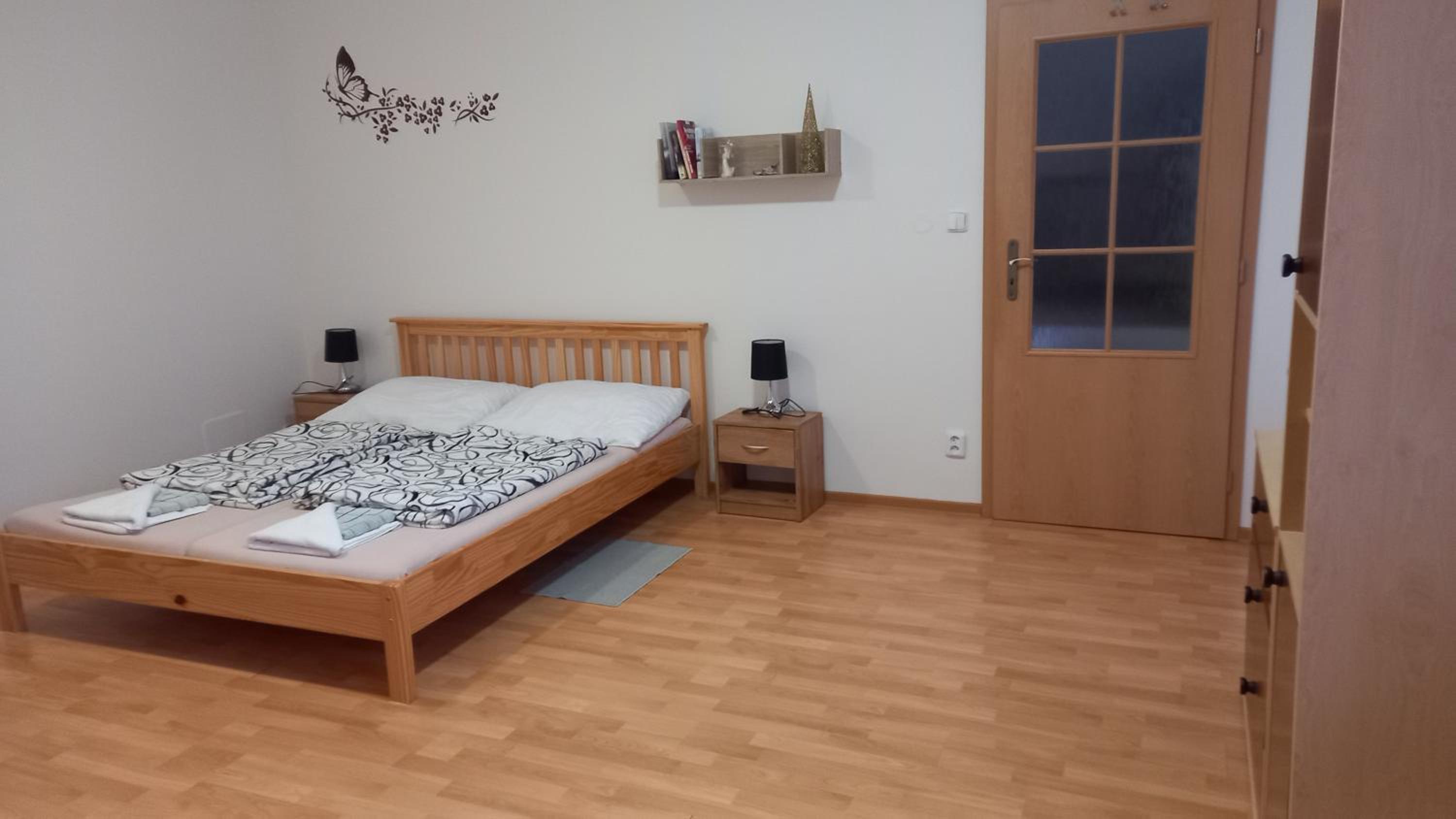 Two-Bedroom Apartment - Photo 4