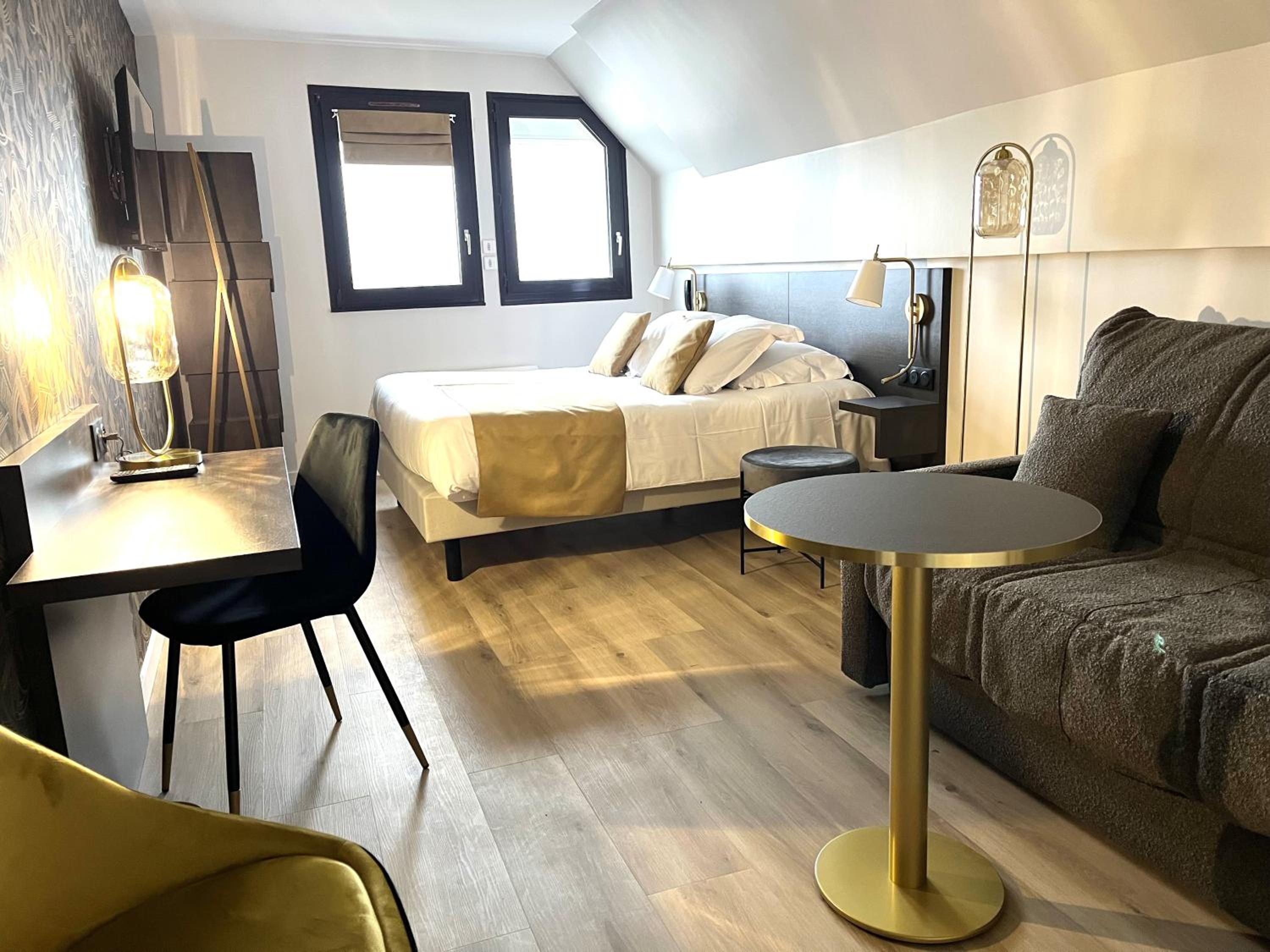 Comfort Double Room with Bay View