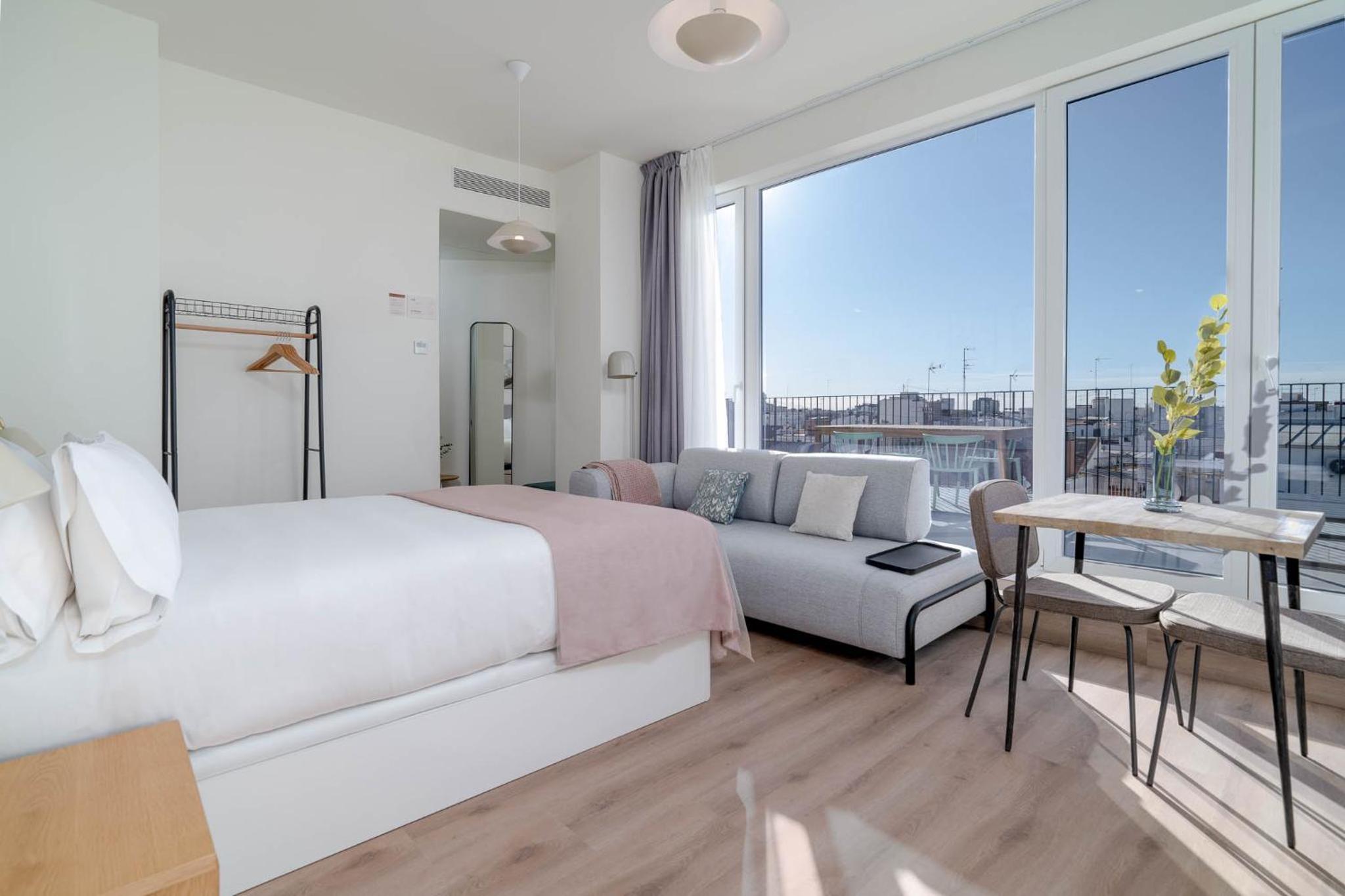 Estudio con terraza