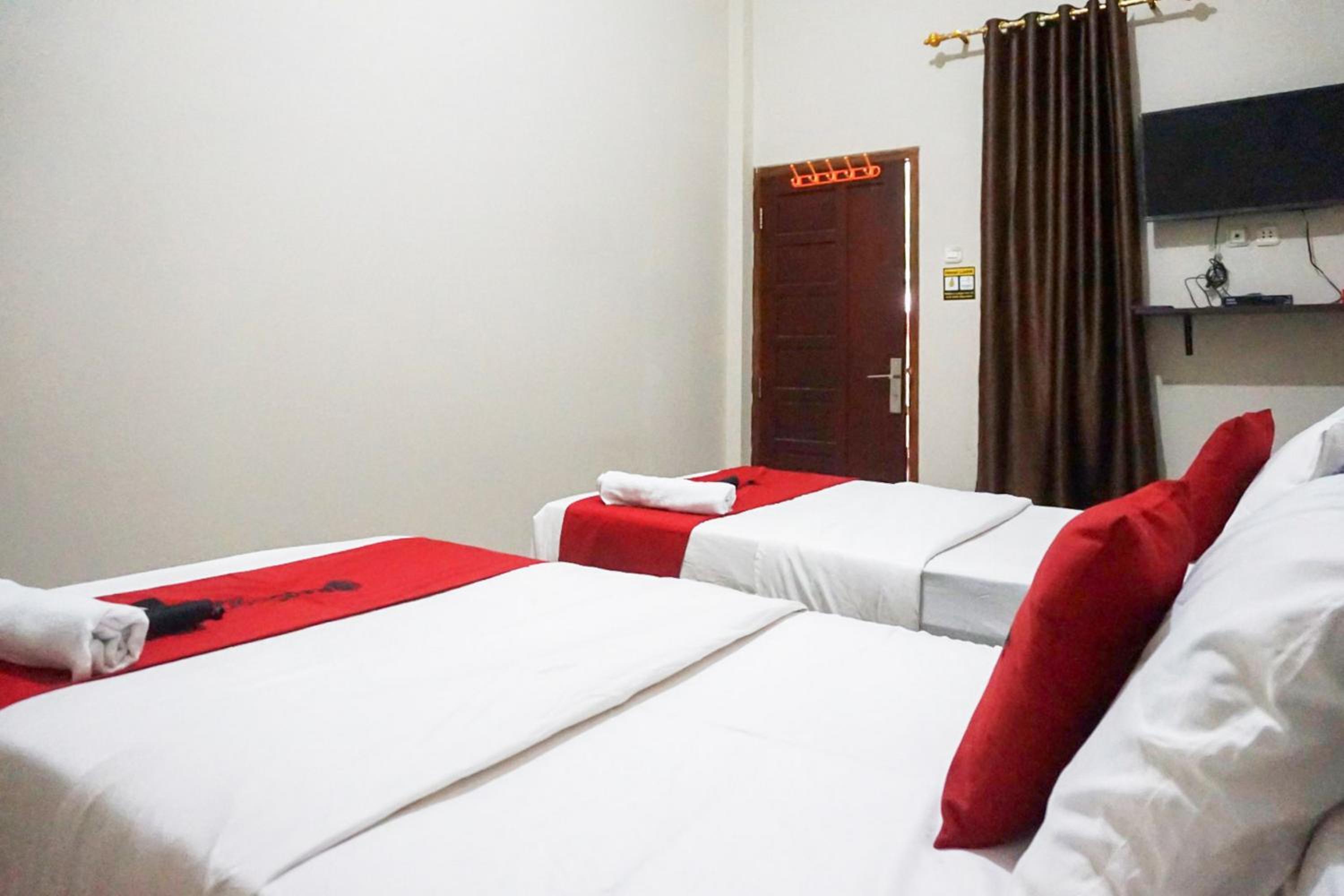 Standard Twin Room photo 2