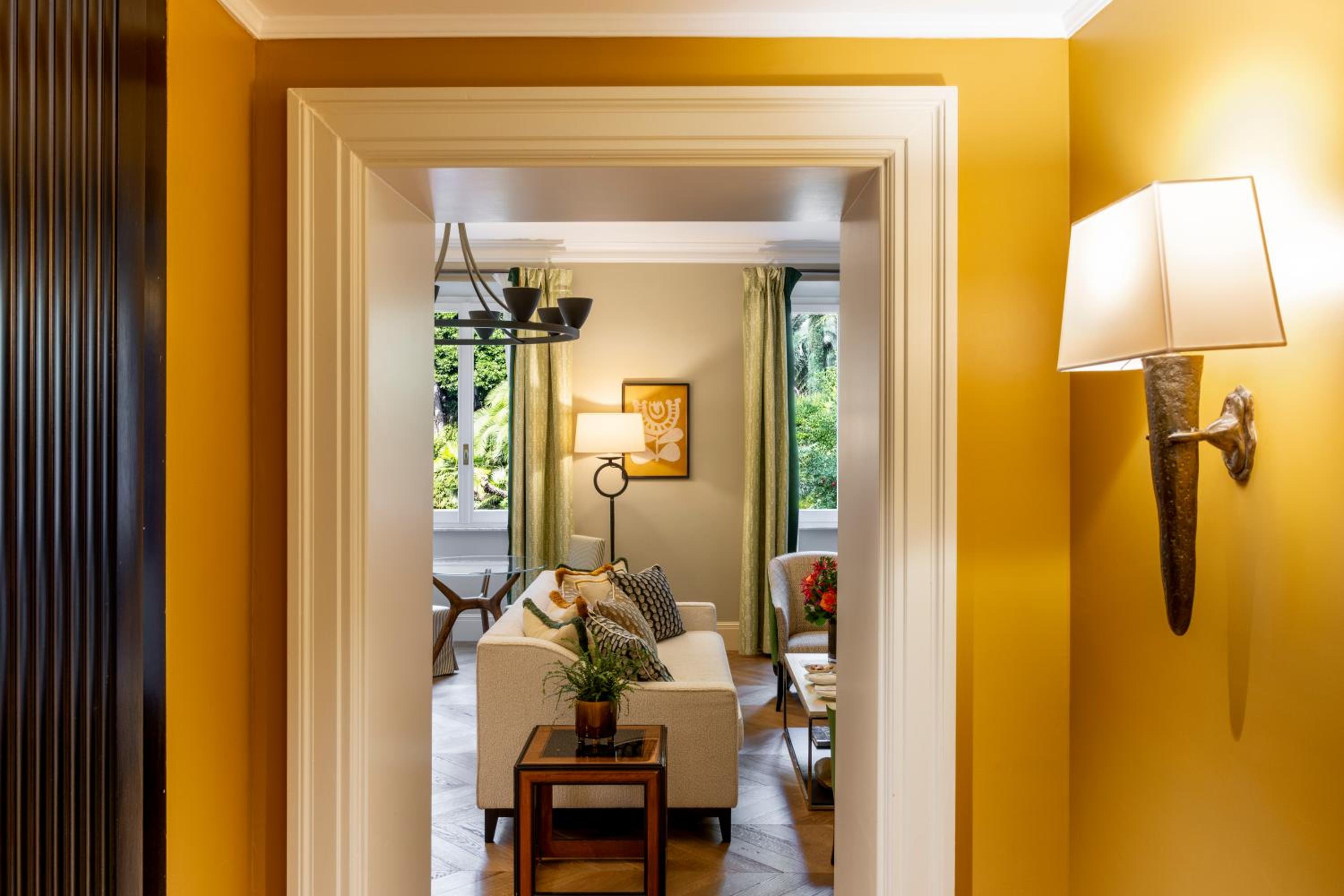 Junior Suite (Non Smoking)