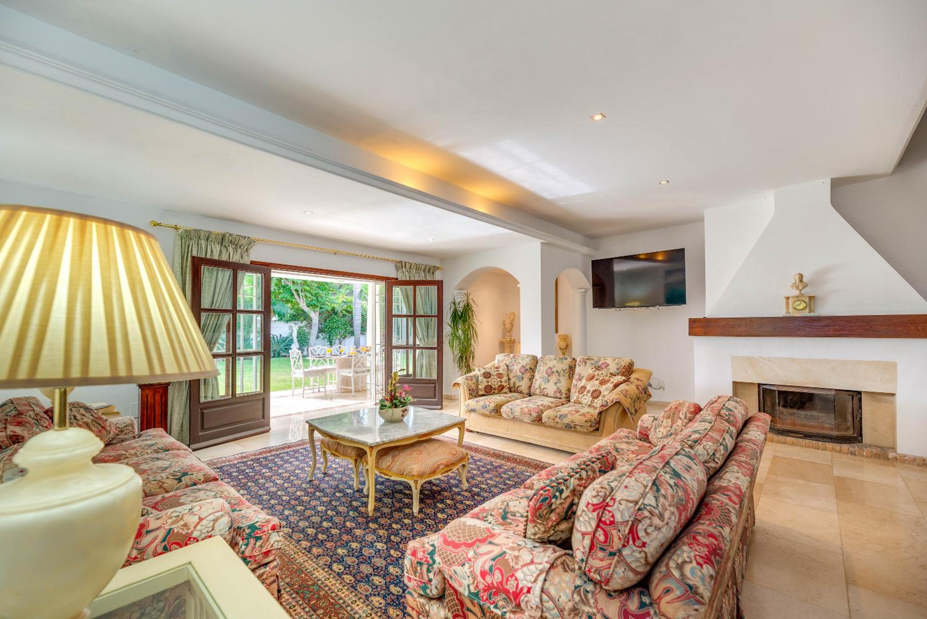Villa con vistas al jardín