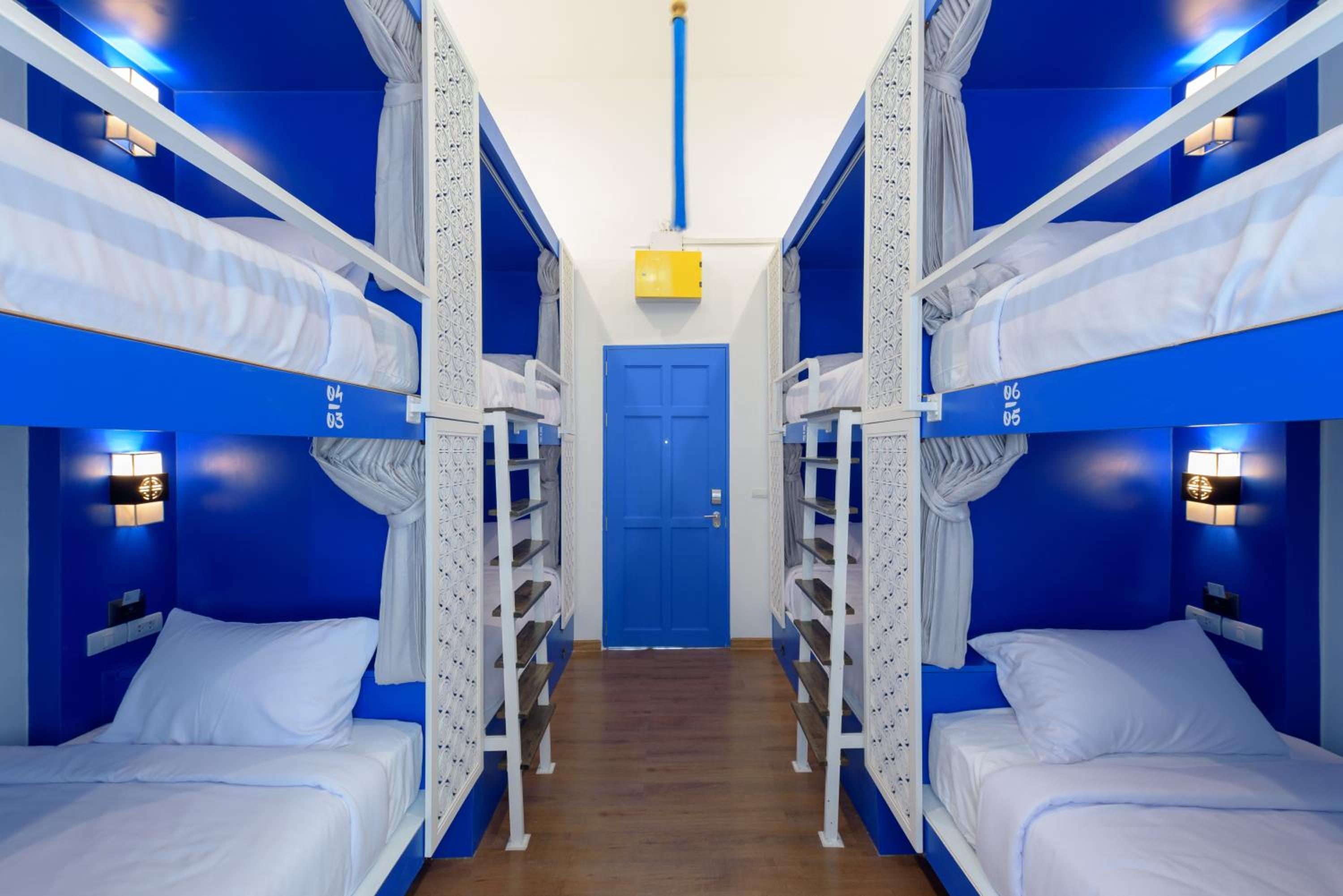 8-Bed Mixed Dormitory Room photo 1