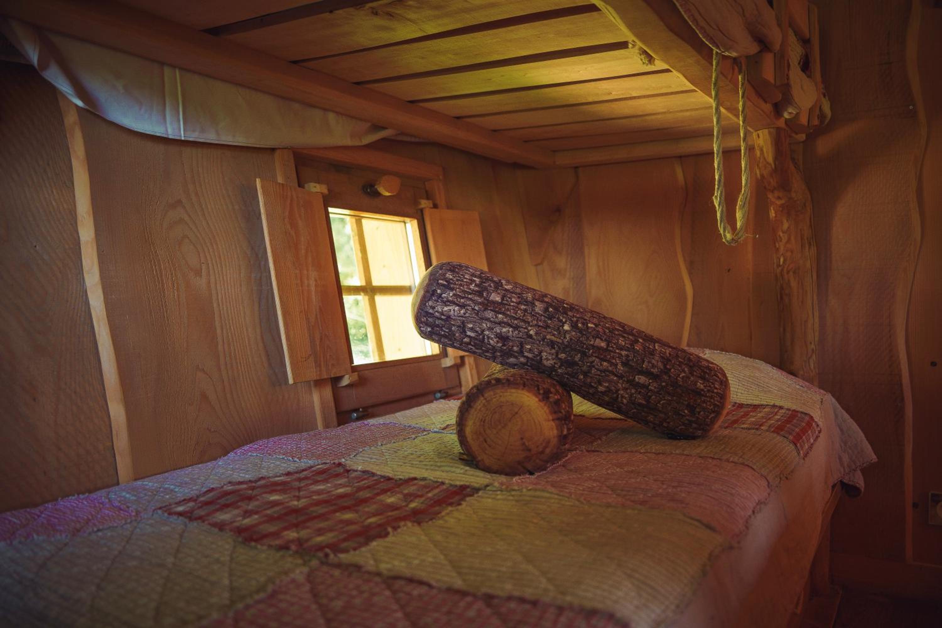Trapper Cabin photo 3