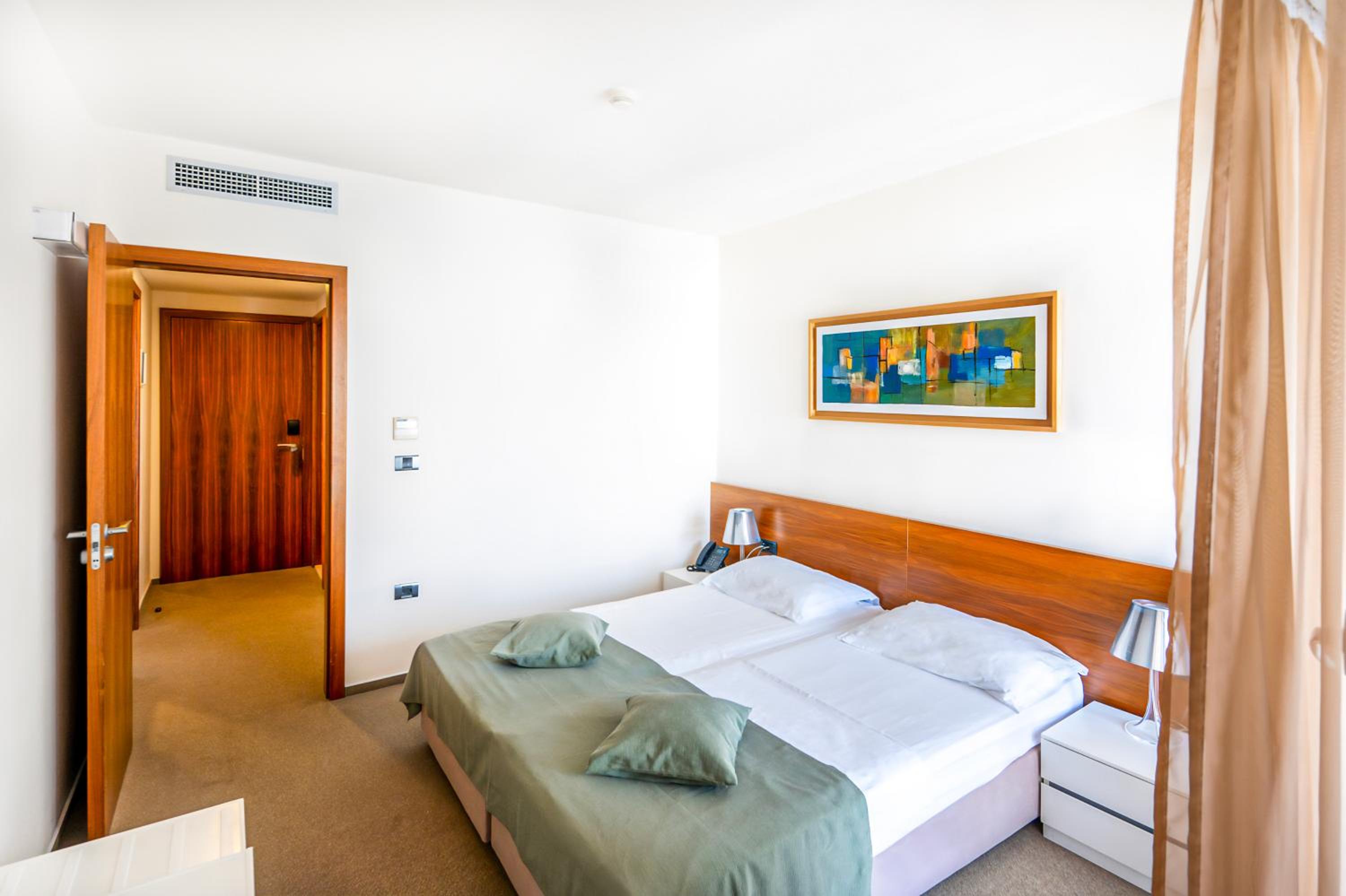 Junior Suite with Sea View - Photo 1