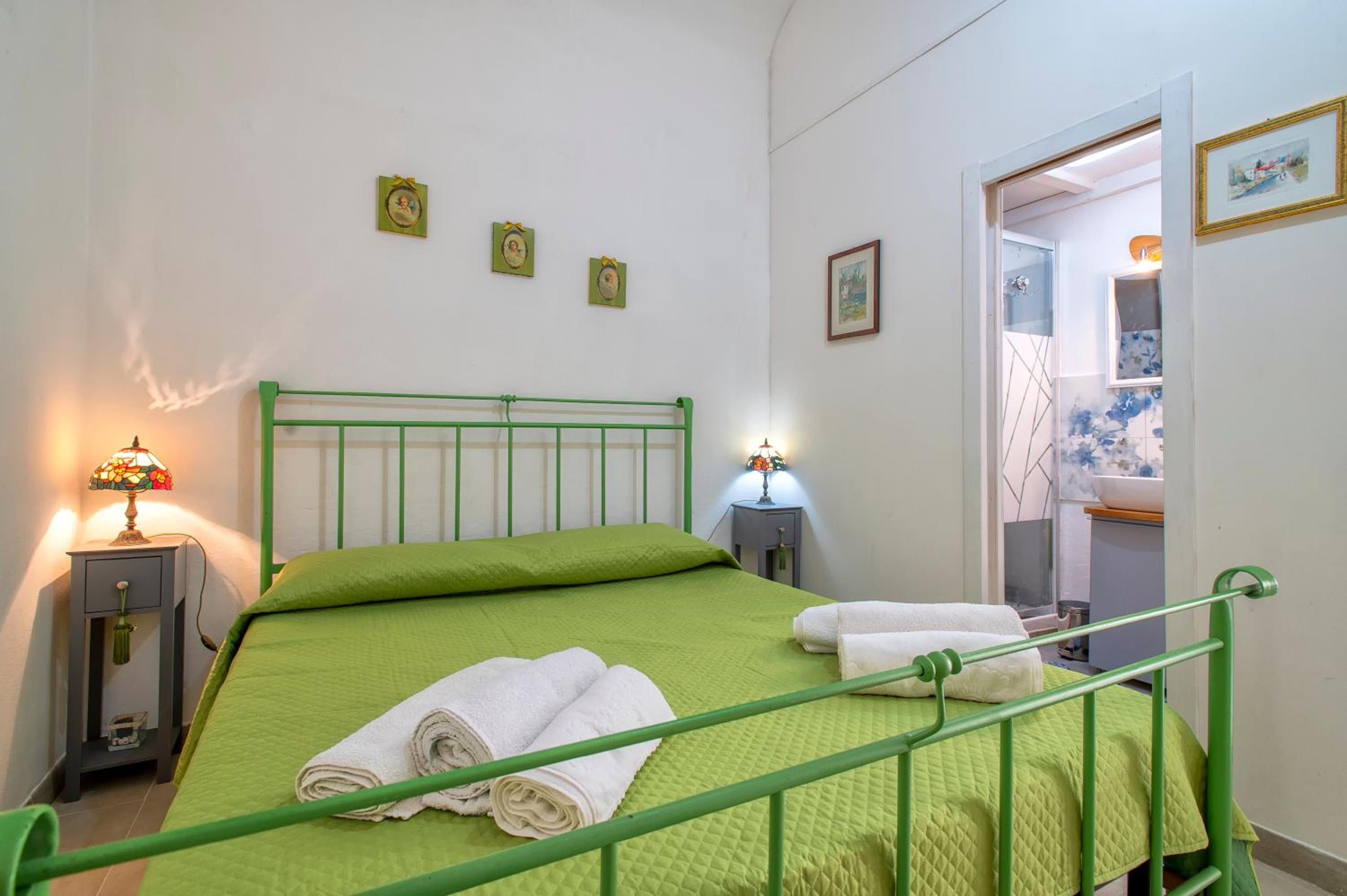 Double Room with Private Bathroom