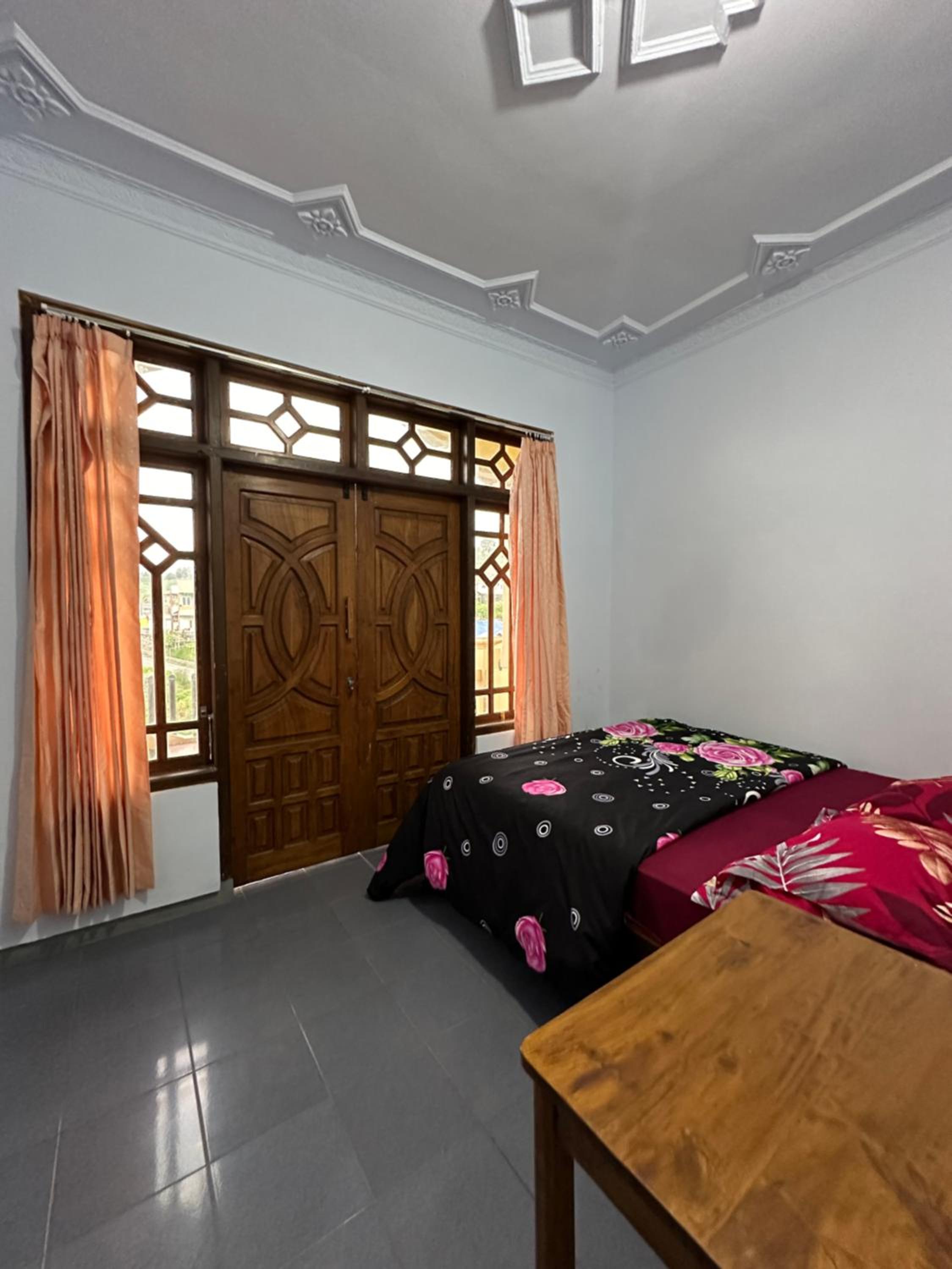 Family Room - Photo 1