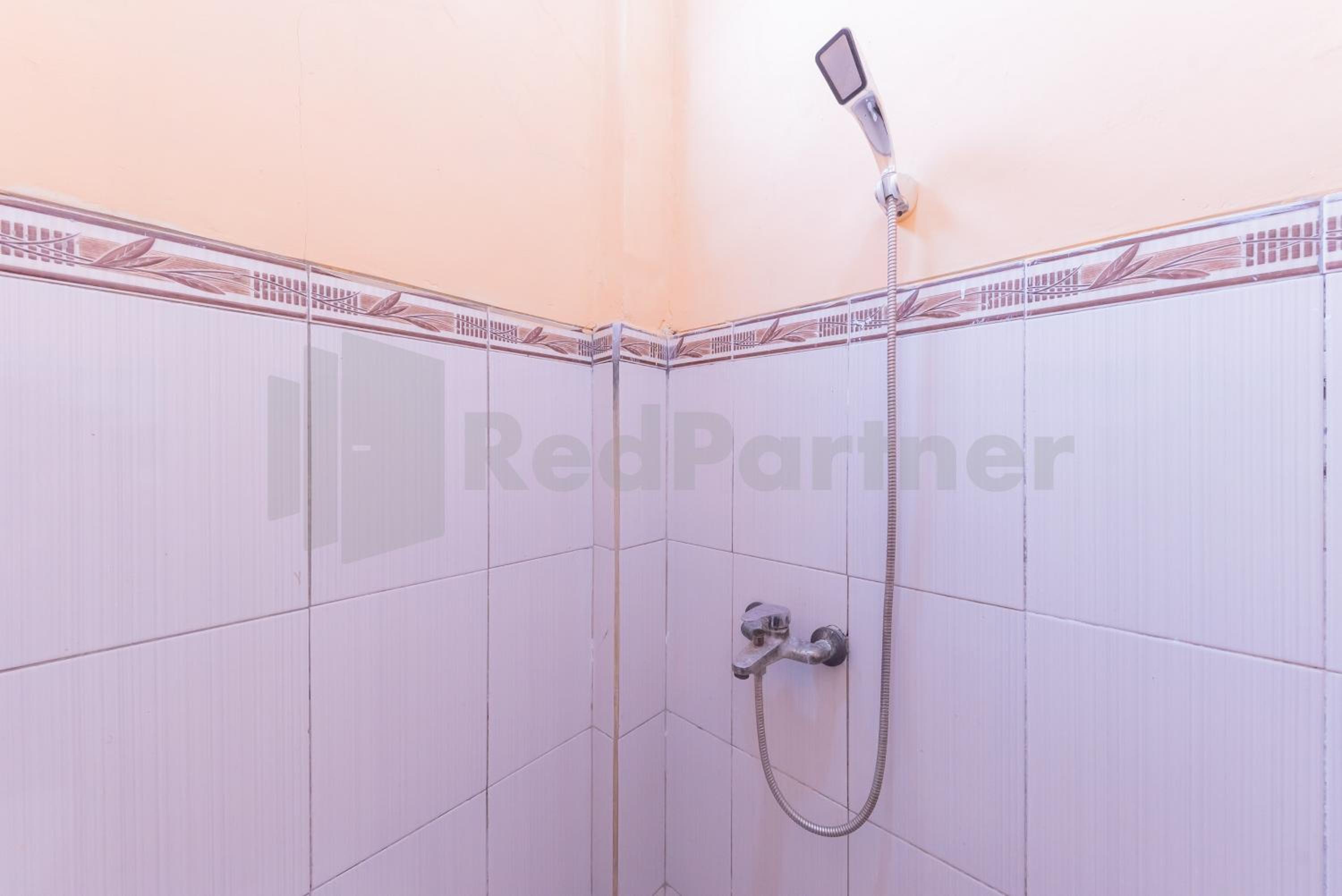 Standard Double Room - Photo 2