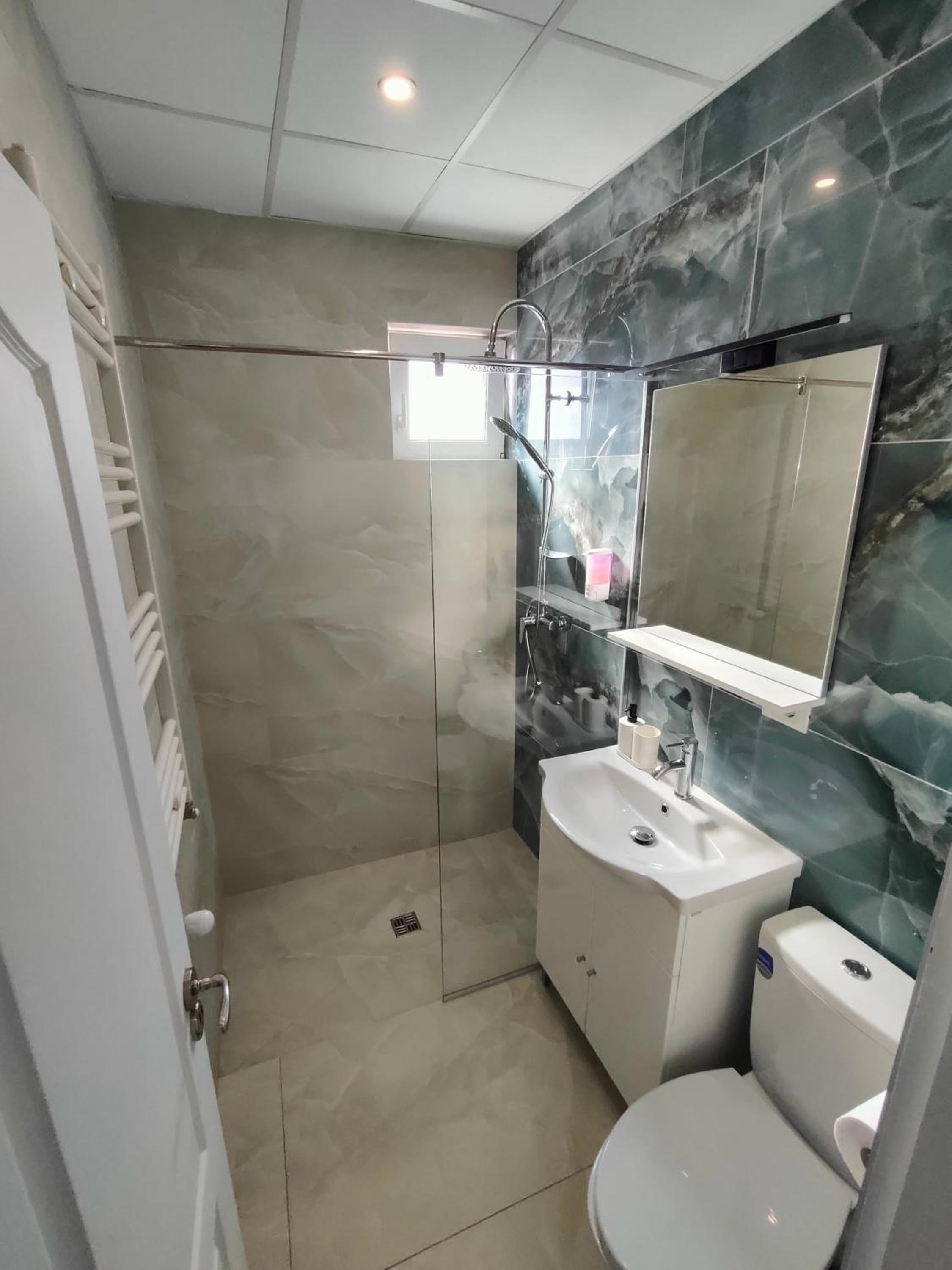 Two-Bedroom Apartment - Photo 9