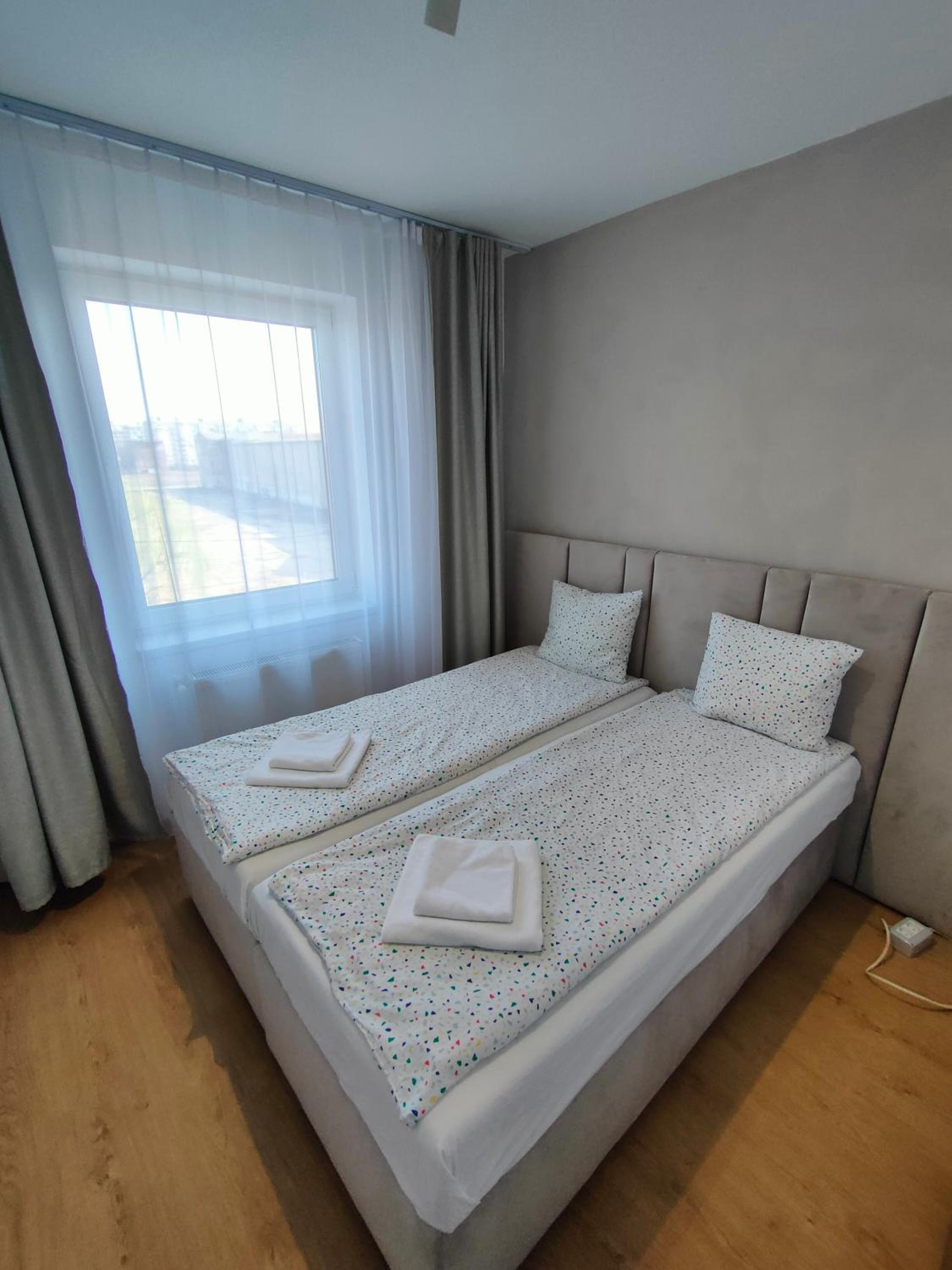 Two-Bedroom Apartment - Photo 4