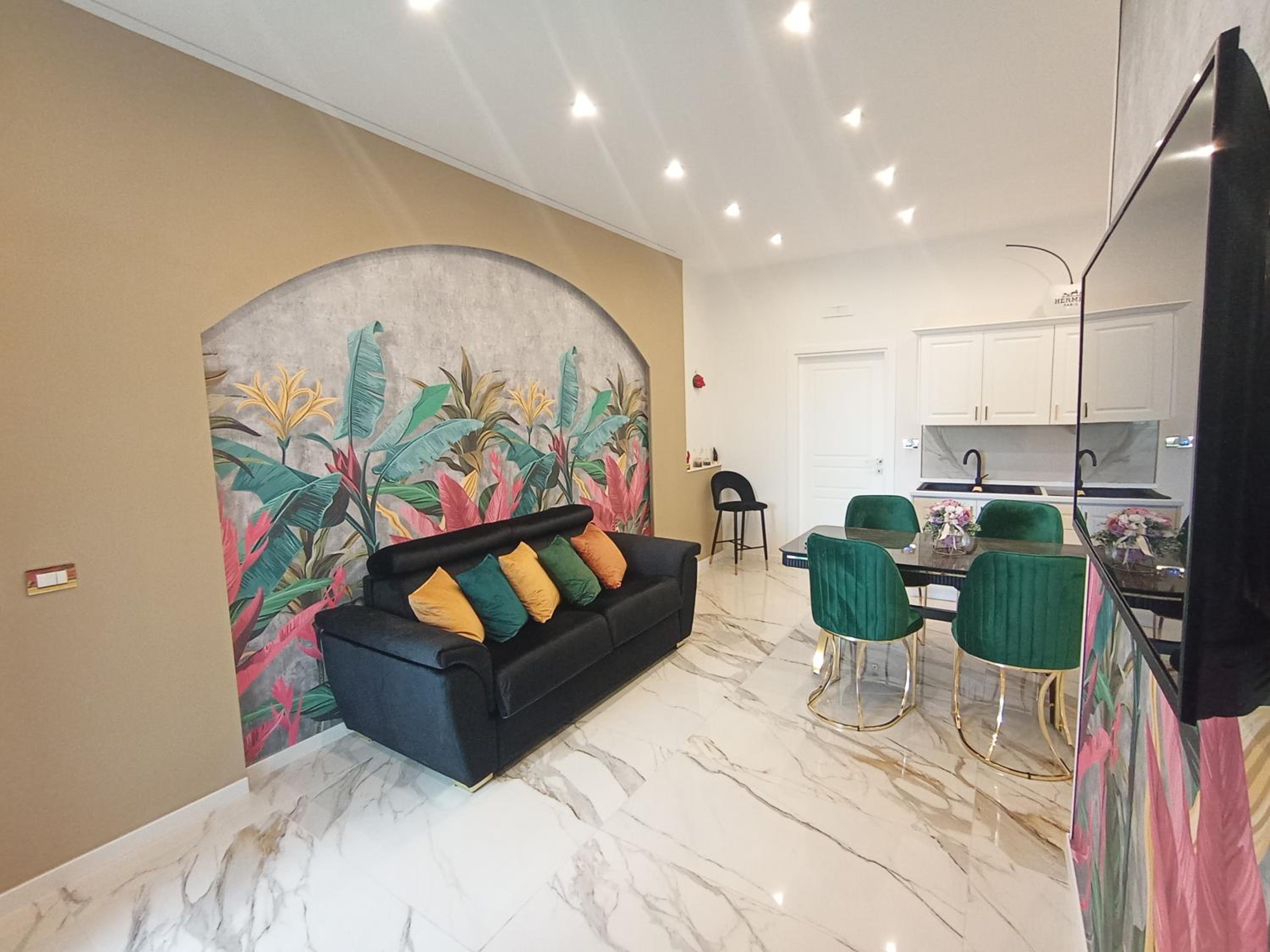 One-Bedroom Apartment