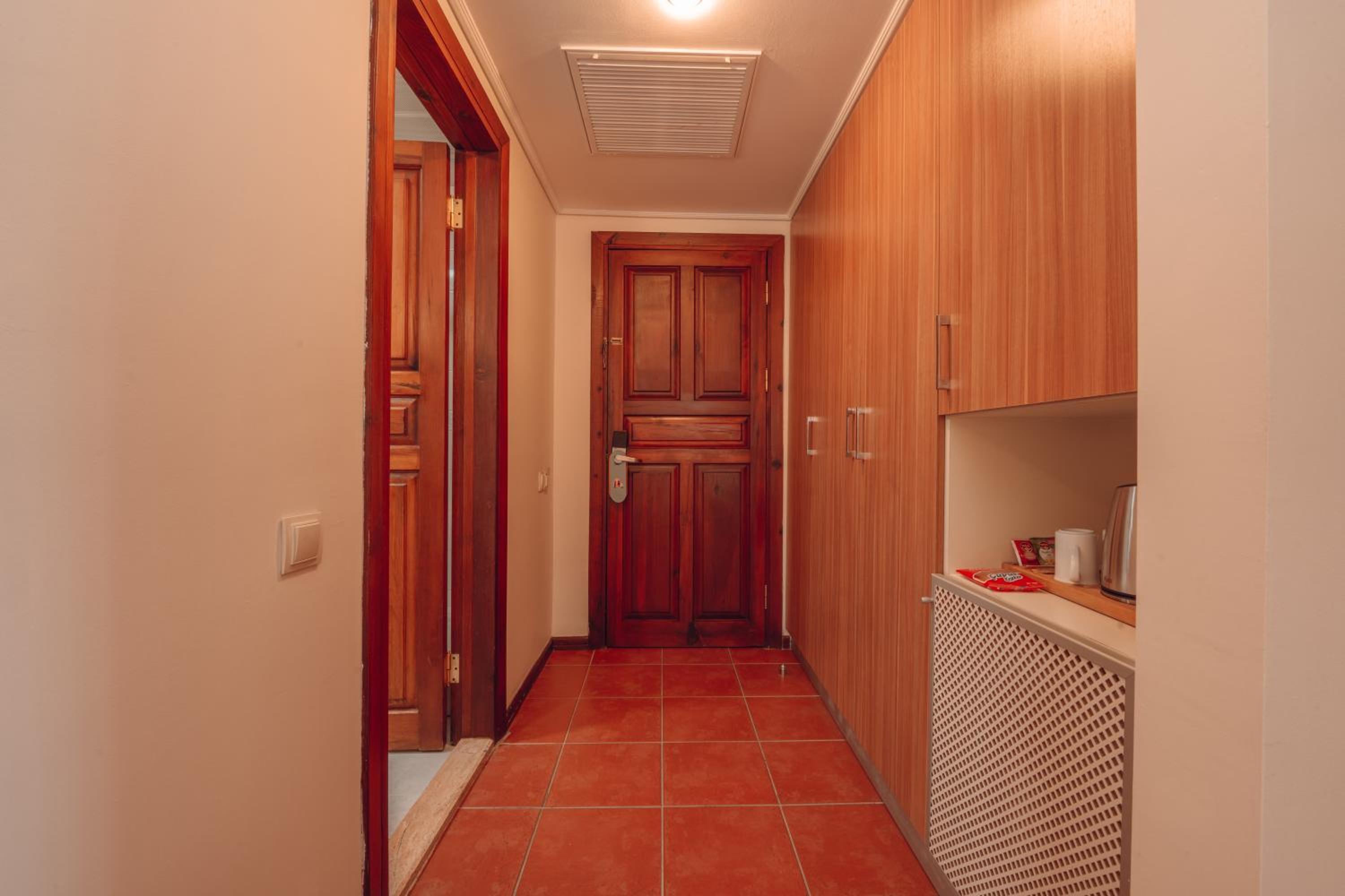 Triple Room - Photo 9
