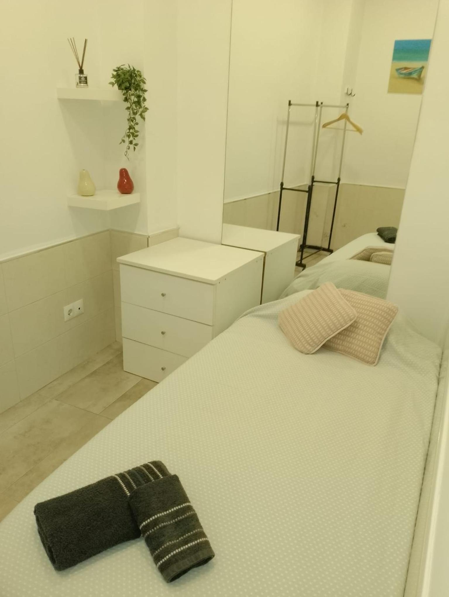 Habitación Individual Pequeña