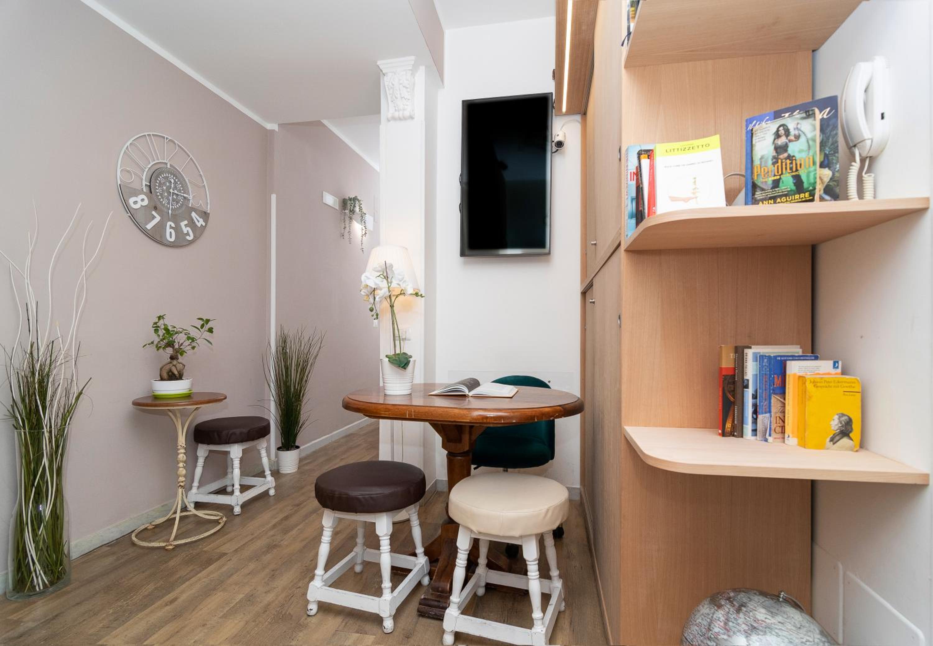 Triple Room - Photo 2