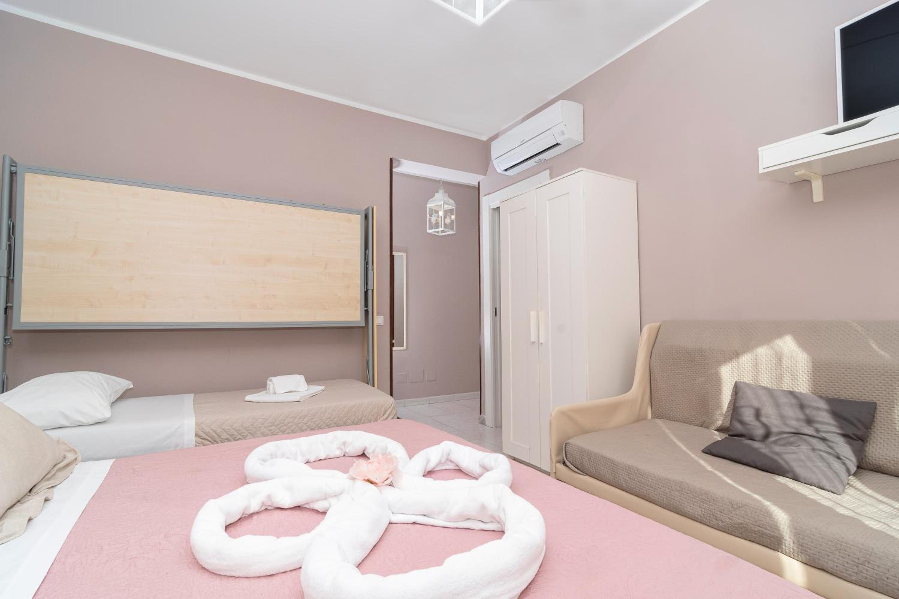 Triple Room - Photo 1