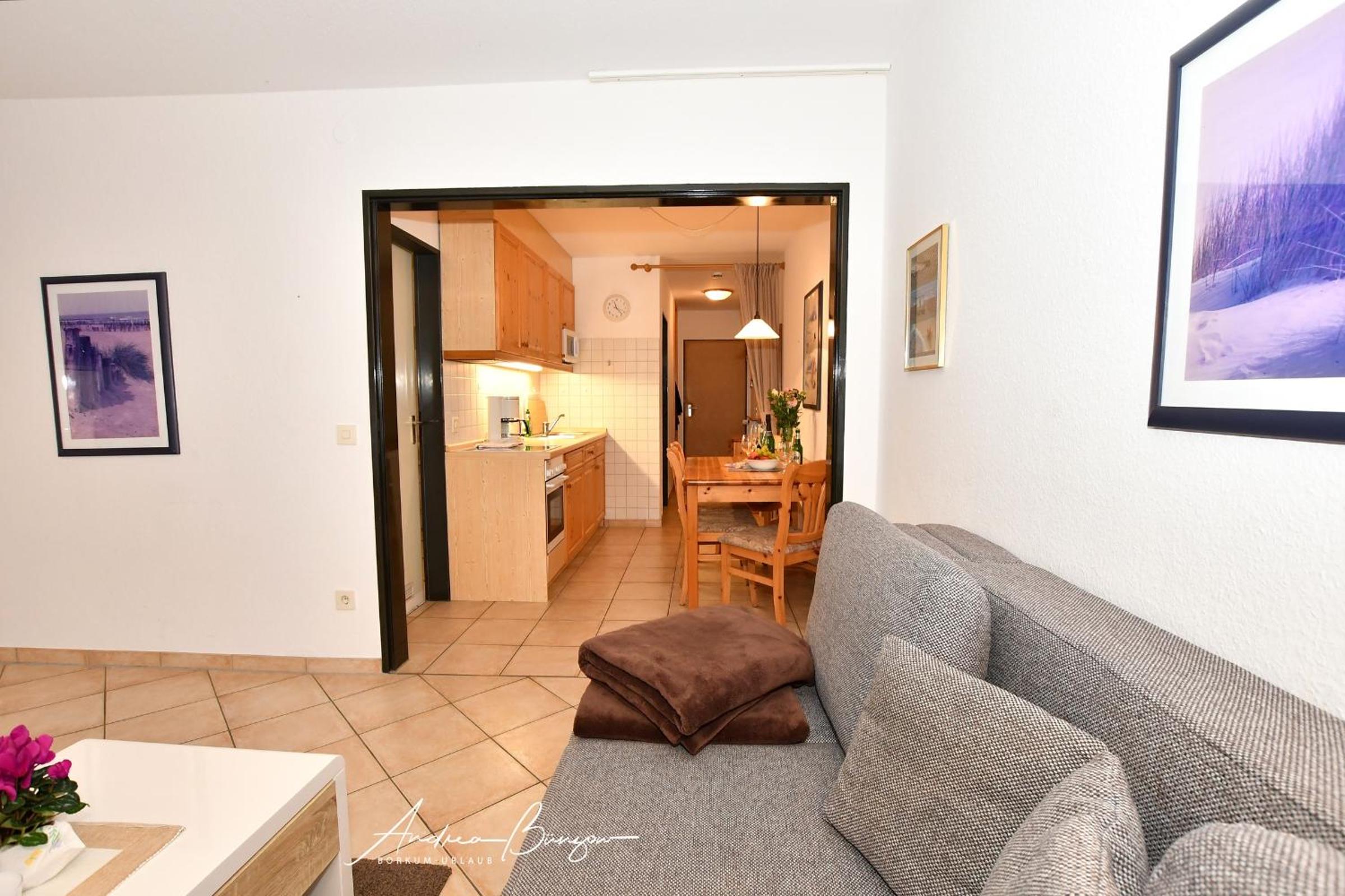 Apartment with Balcony photo 2