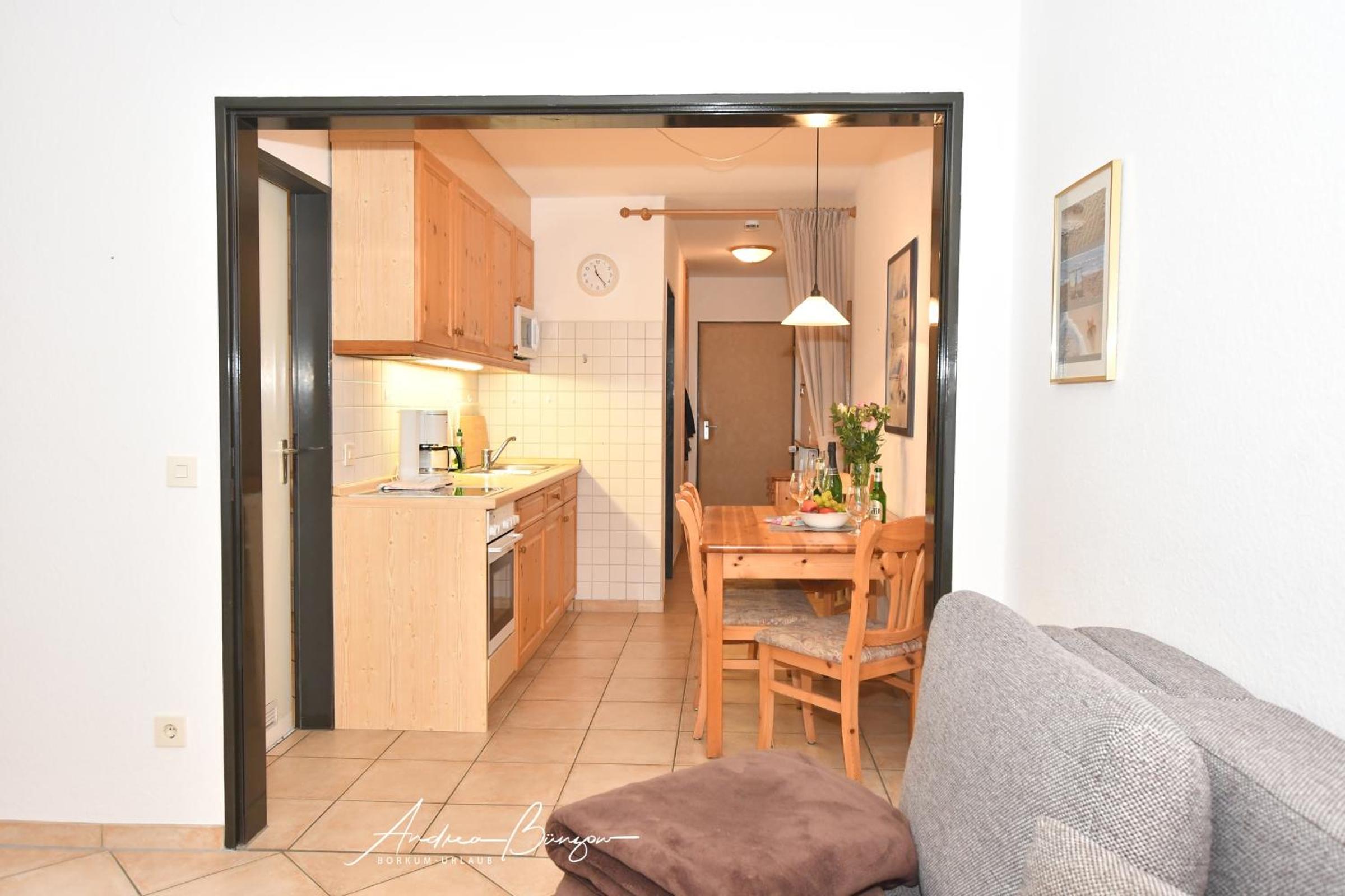 Apartment with Balcony photo 3