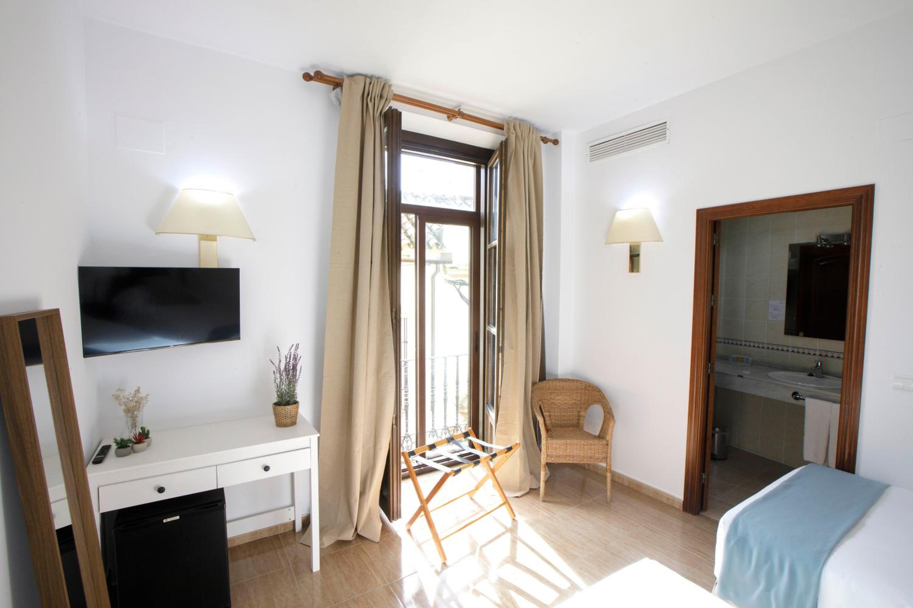 Twin  Room - Photo 4