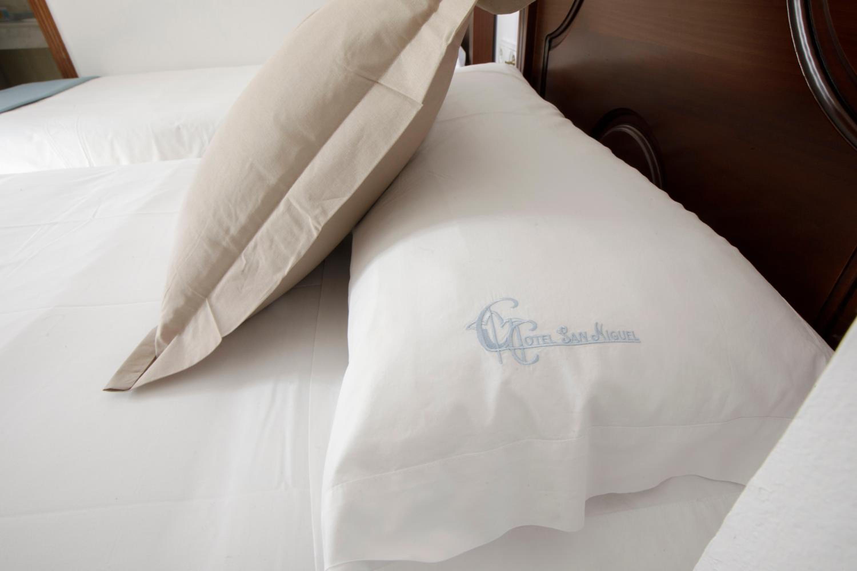Quadruple Room - Photo 8