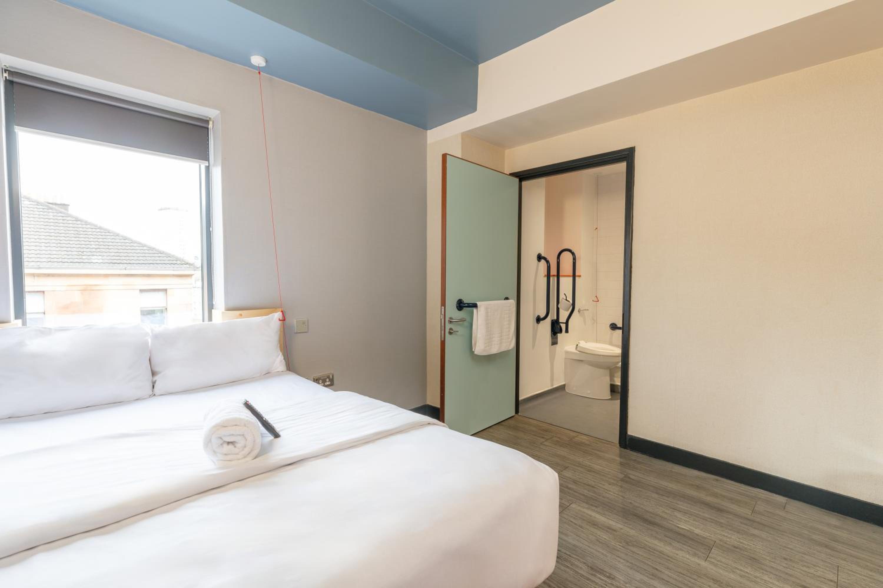 Double Room - Disability Access photo 1