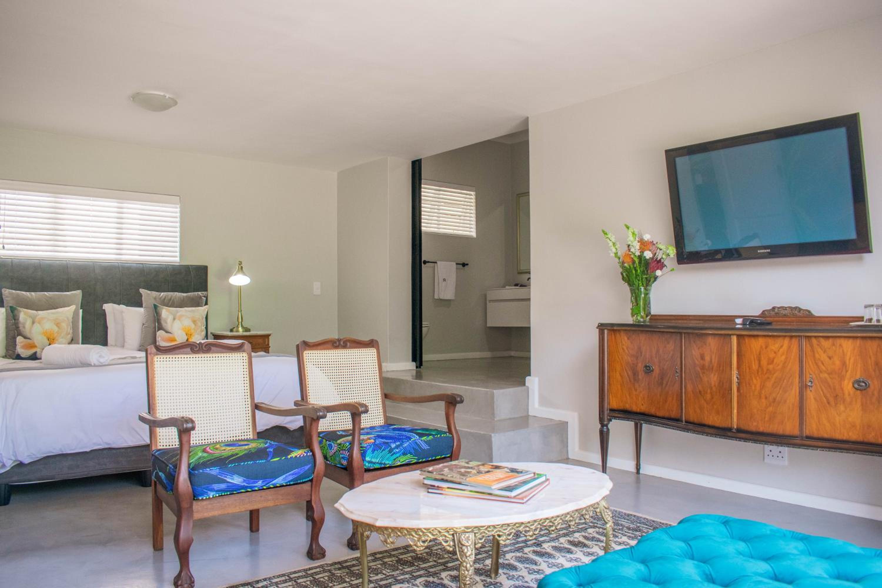 King Room with Balcony photo 3