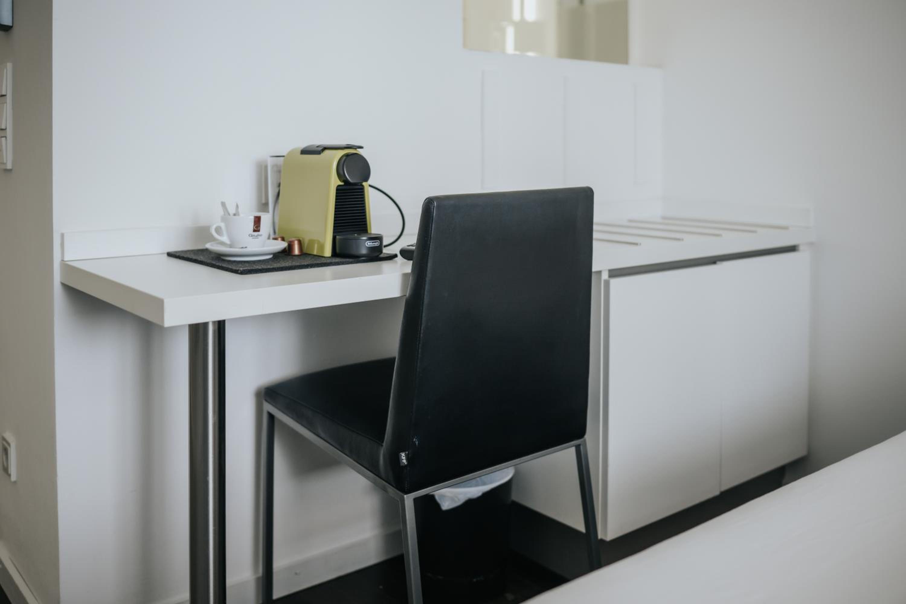 Single Room photo 2